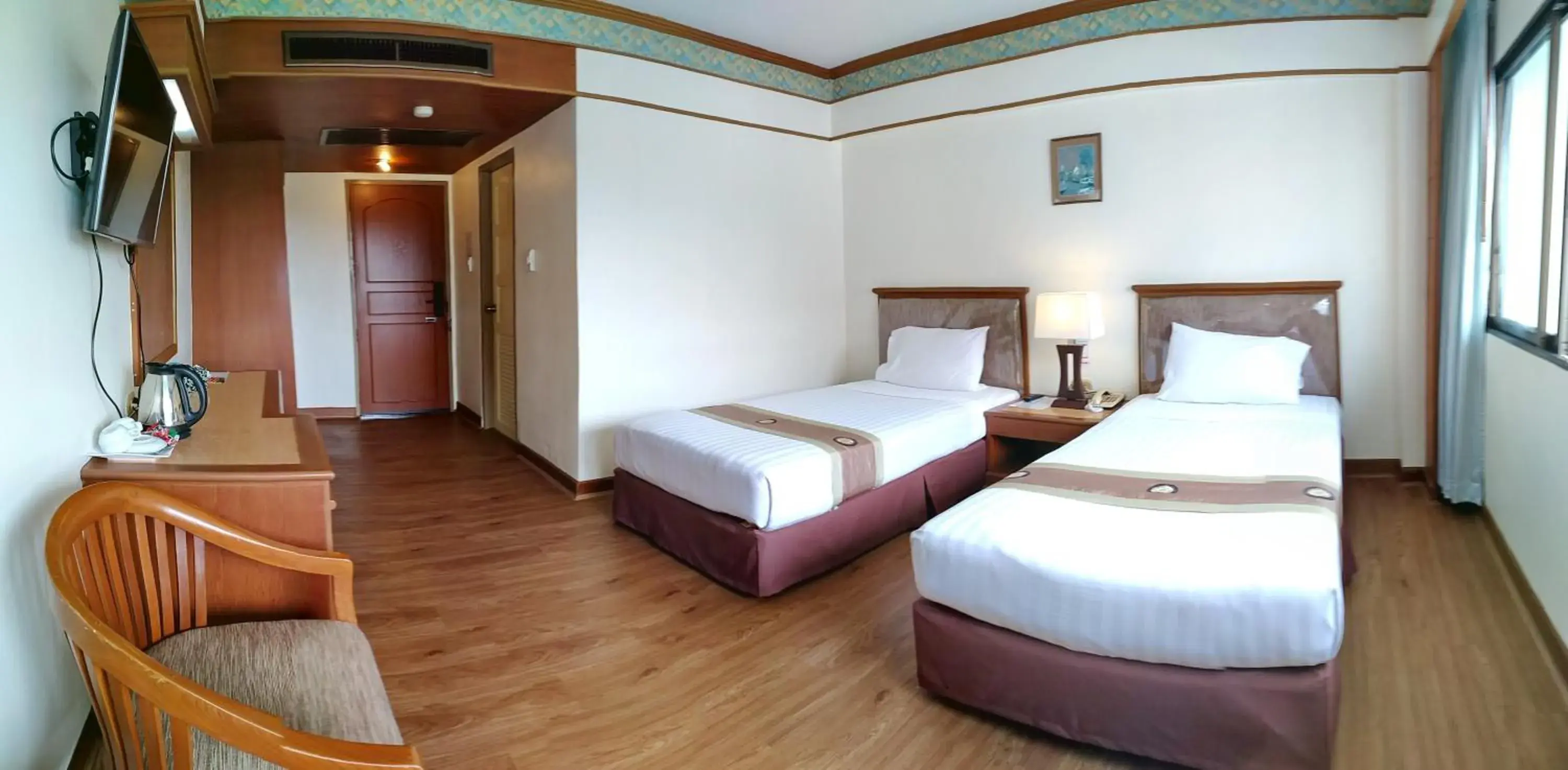 Photo of the whole room, Bed in Grand Park Hotel (SHA Extra Plus)