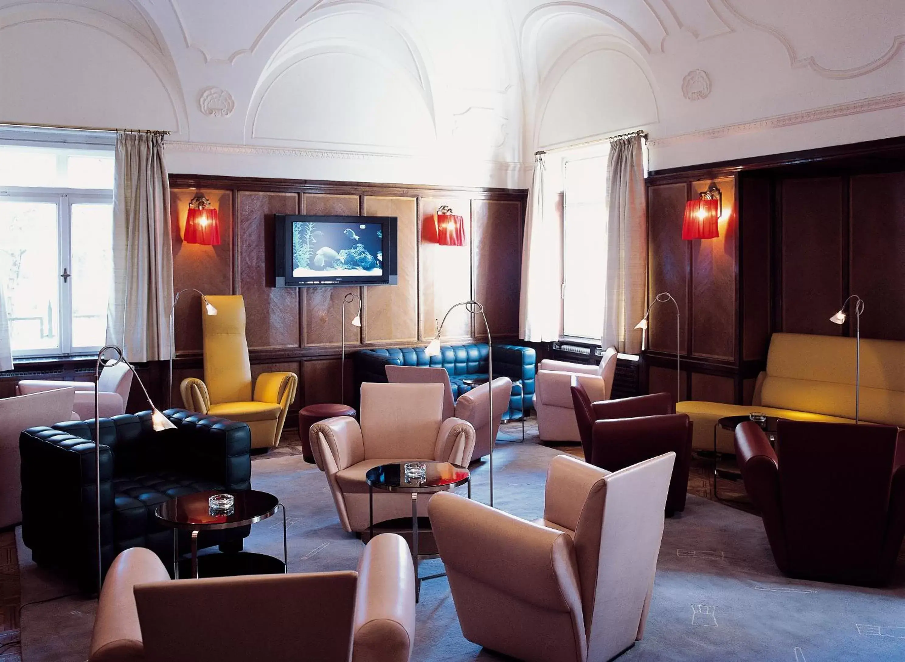 Lounge or bar in Parkhotel Laurin Lounge or bar in Parkhotel Laurin