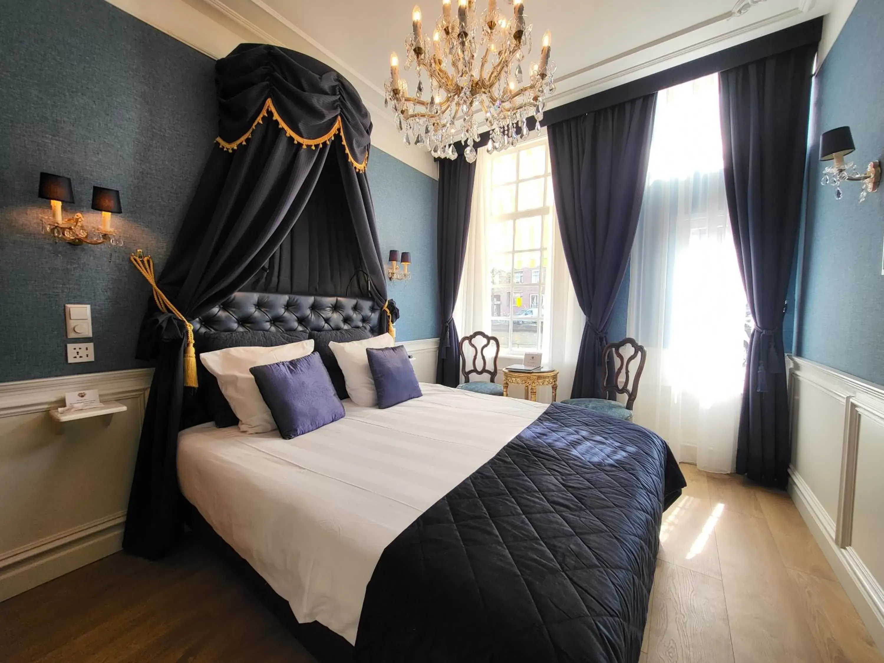 Bedroom, Bed in Huys van Leyden