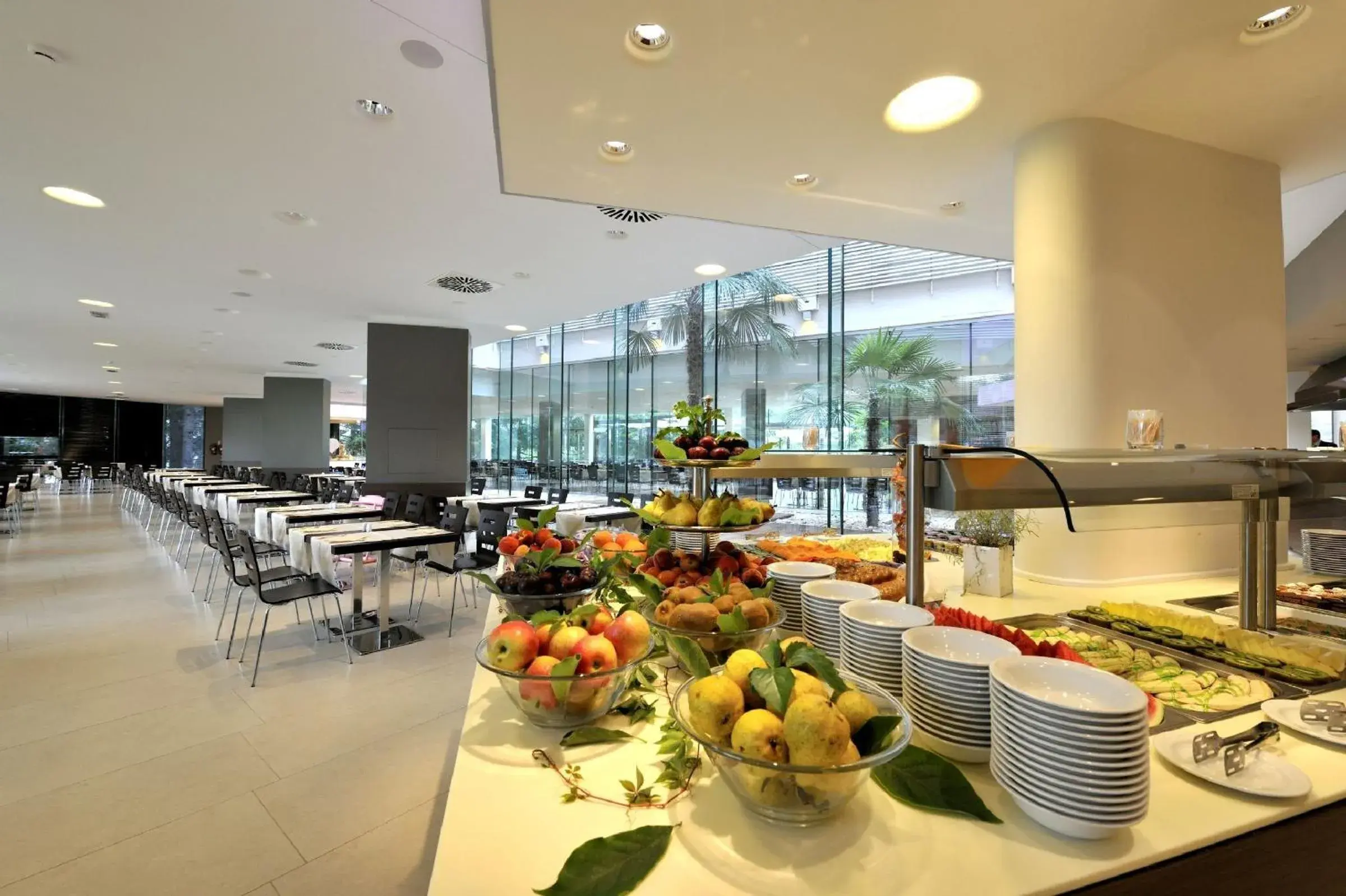Restaurant/Places to Eat in Hotel Mediteran Plava Laguna