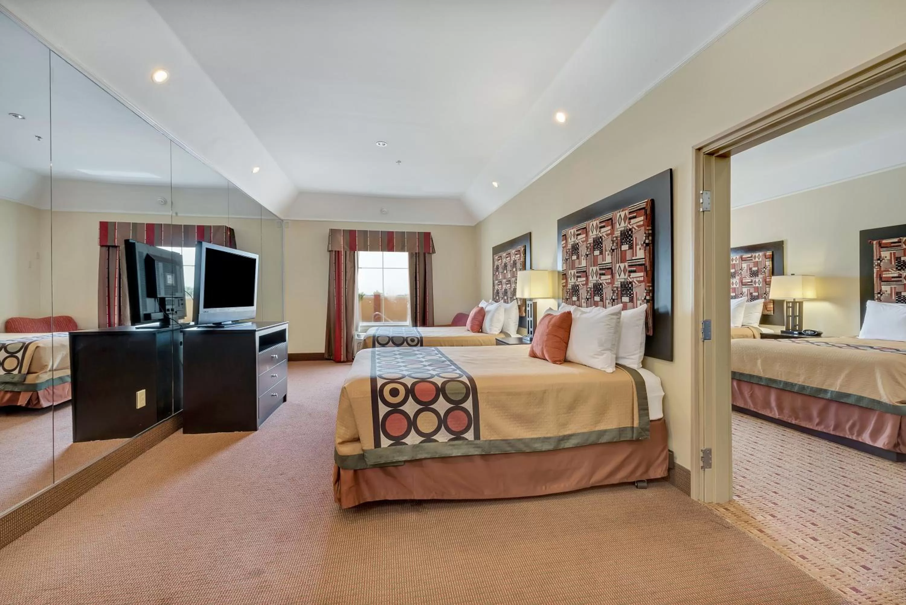 Photo of the whole room in Super 8 by Wyndham Hidalgo at La Plaza Mall & Mcallen Airport