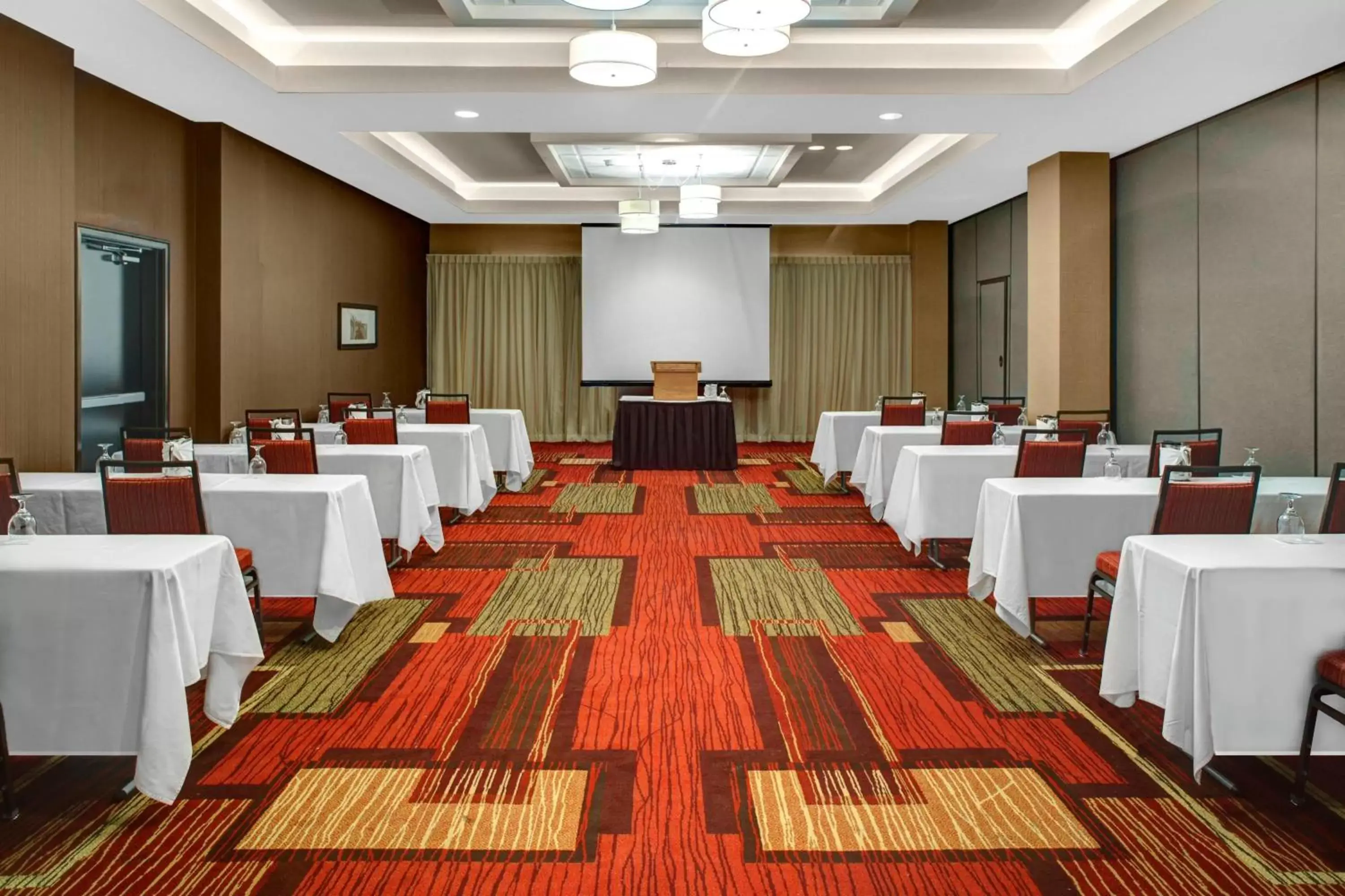 Meeting/conference room in Courtyard by Marriott St. Cloud