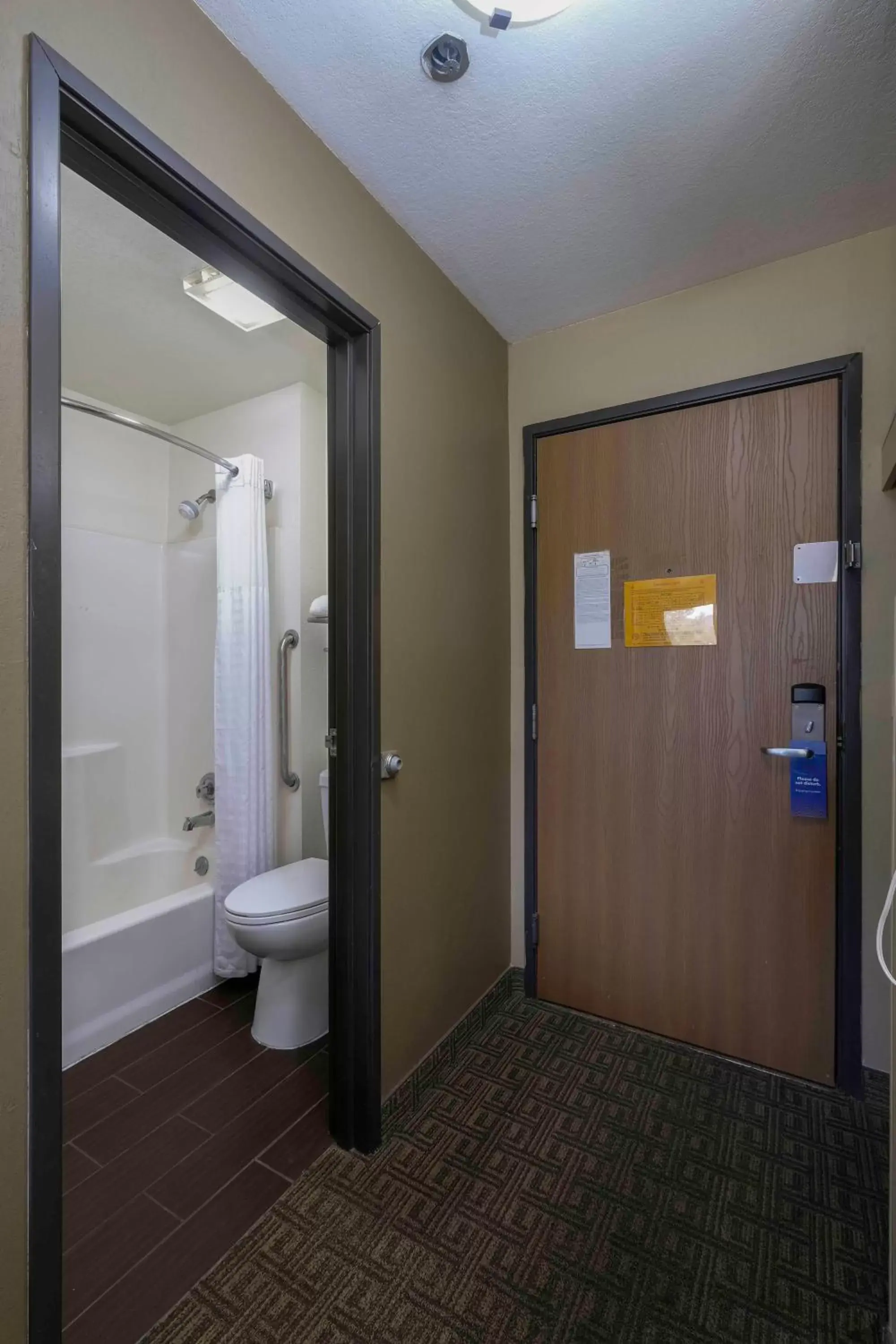 Bathroom in Comfort Inn Near Gila National Forest