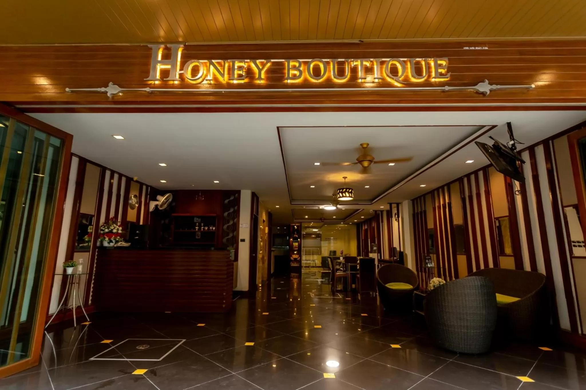 Facade/entrance in Honey Boutique Hotel