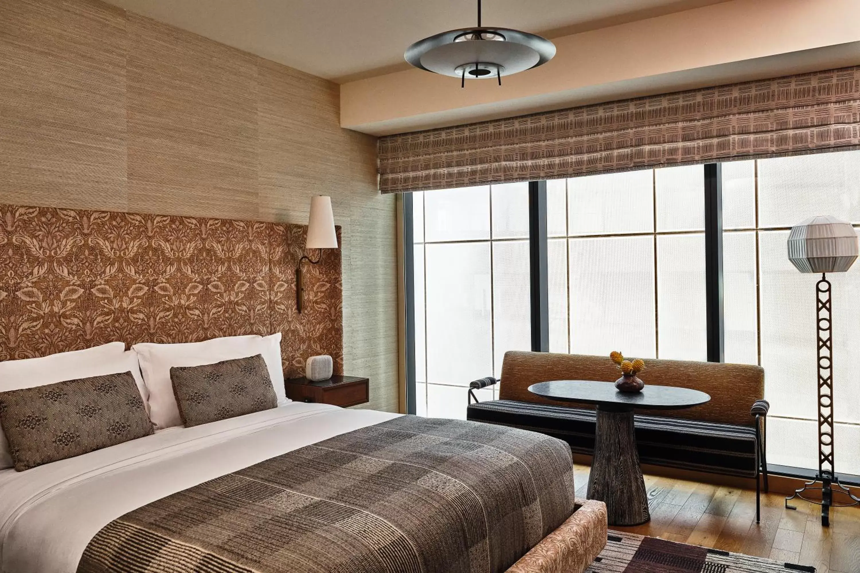 King Room in Austin Proper Hotel, a Member of Design Hotels King Room in Austin Proper Hotel, a Member of Design Hotels