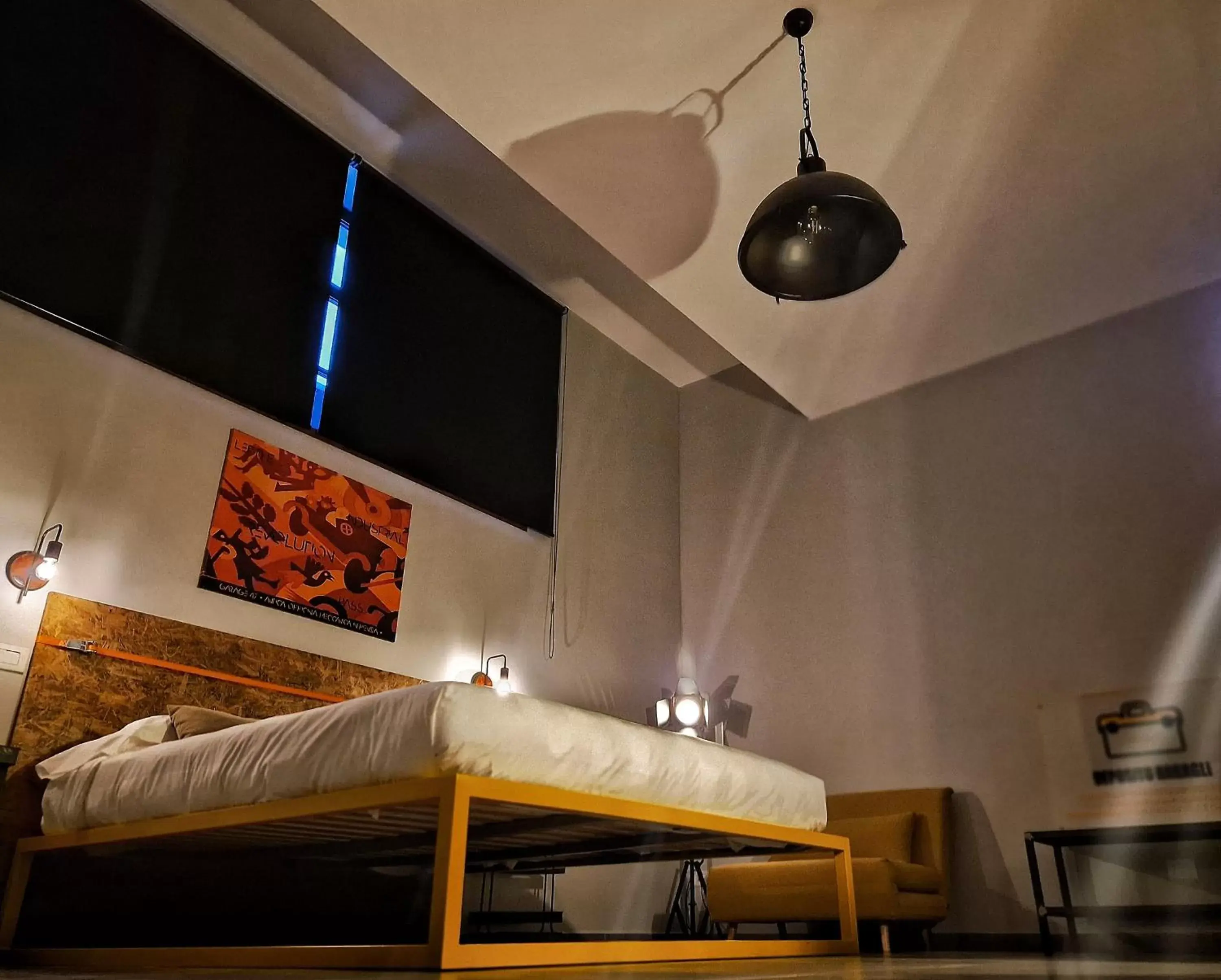 GARAGE47 Storica Officina Meccanica LOFT B&B iN PIENZA