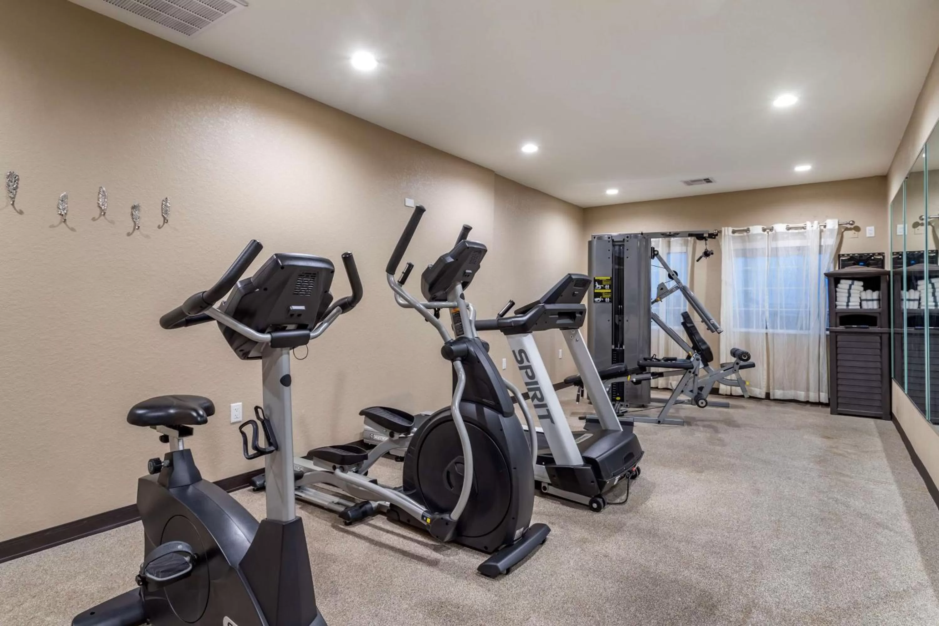 Spa and wellness centre/facilities in Best Western Plus Galveston Suites