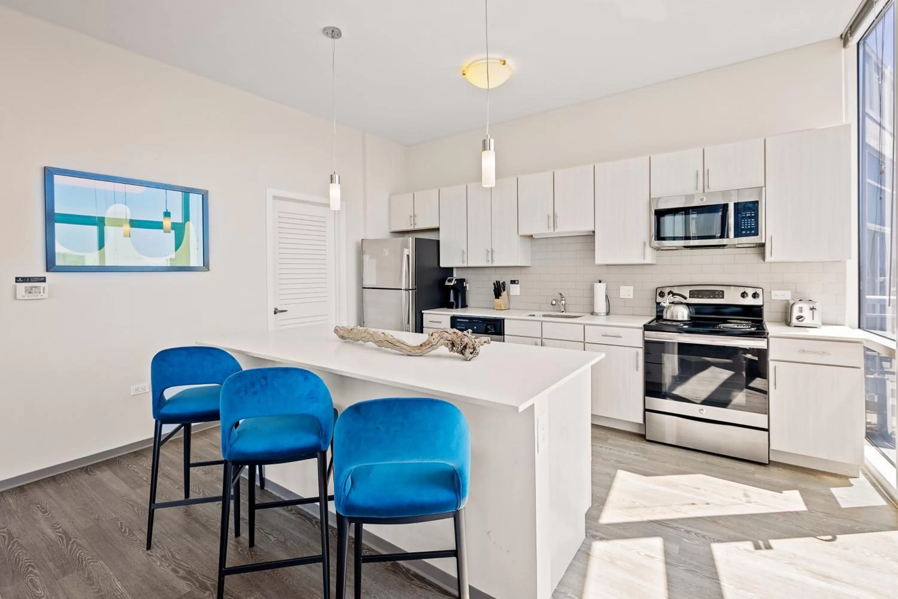 Kitchen or kitchenette in Placemakr Premier SoBro