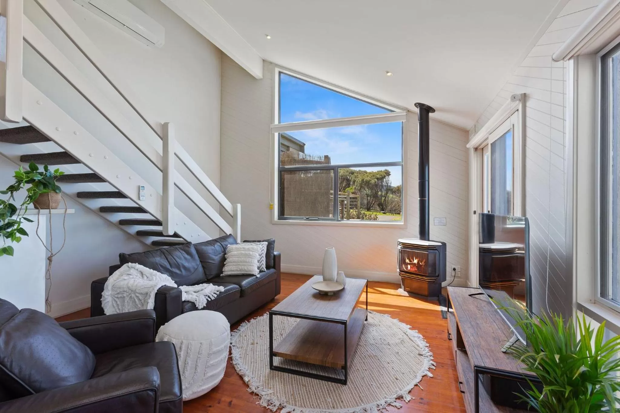 Seating Area in Whitecrest Eco Apartments Great Ocean Road