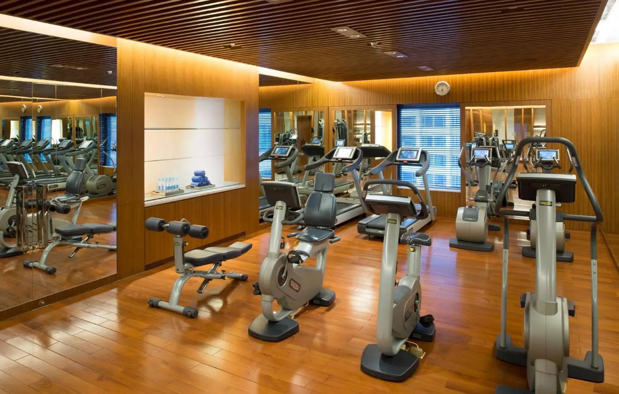 Fitness centre/facilities, Fitness Center/Facilities in Marco Polo Wuhan Hotel