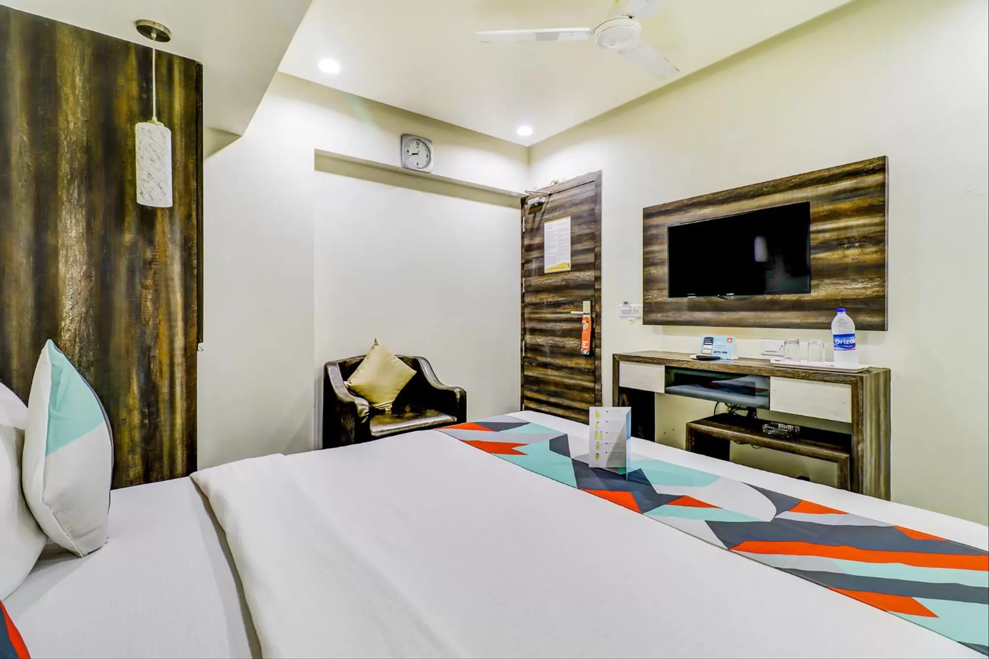 TV and multimedia, Bed in FabHotel Palliate Ellisbridge