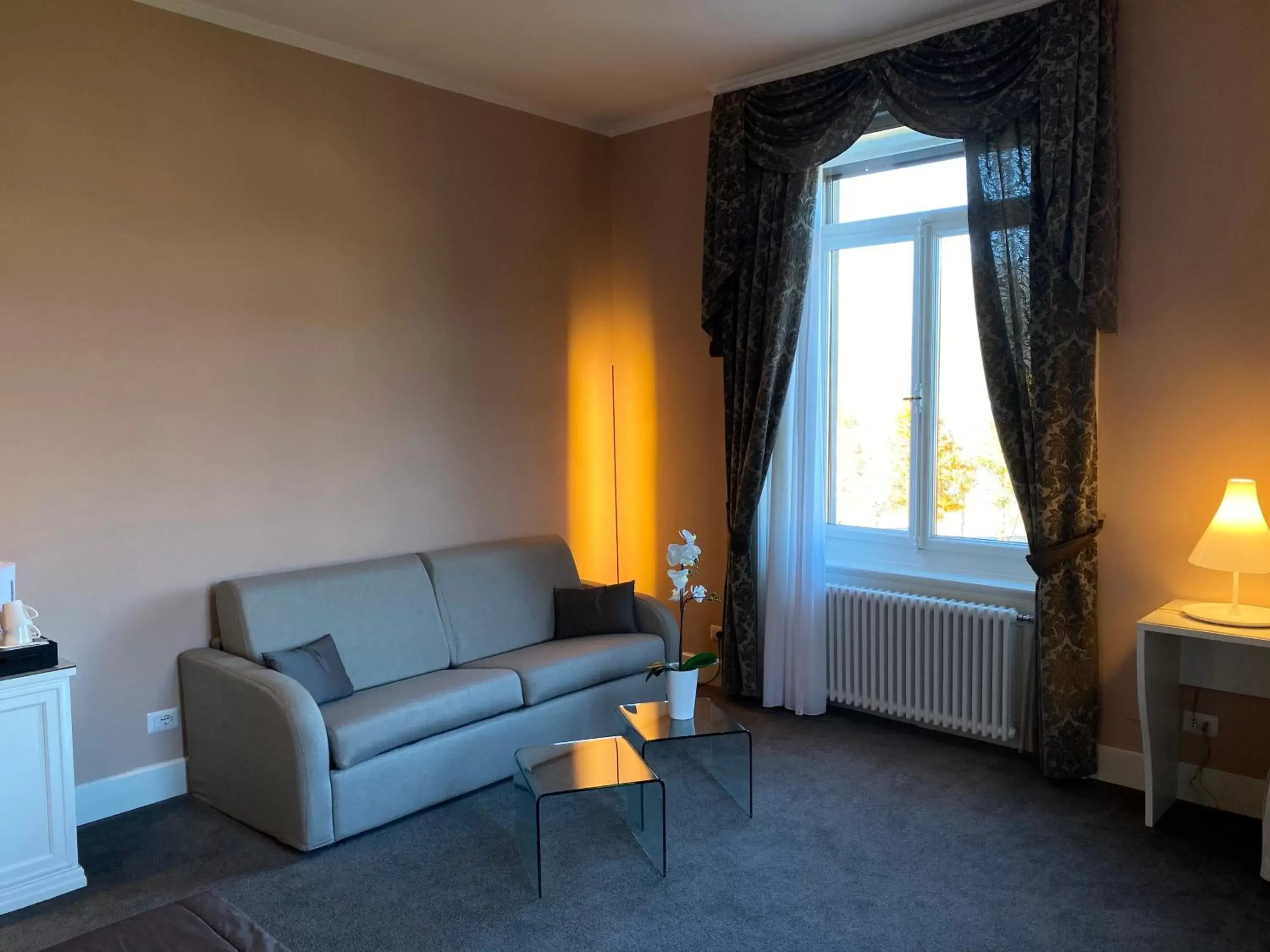 Living room, Seating Area in Camin Hotel Luino