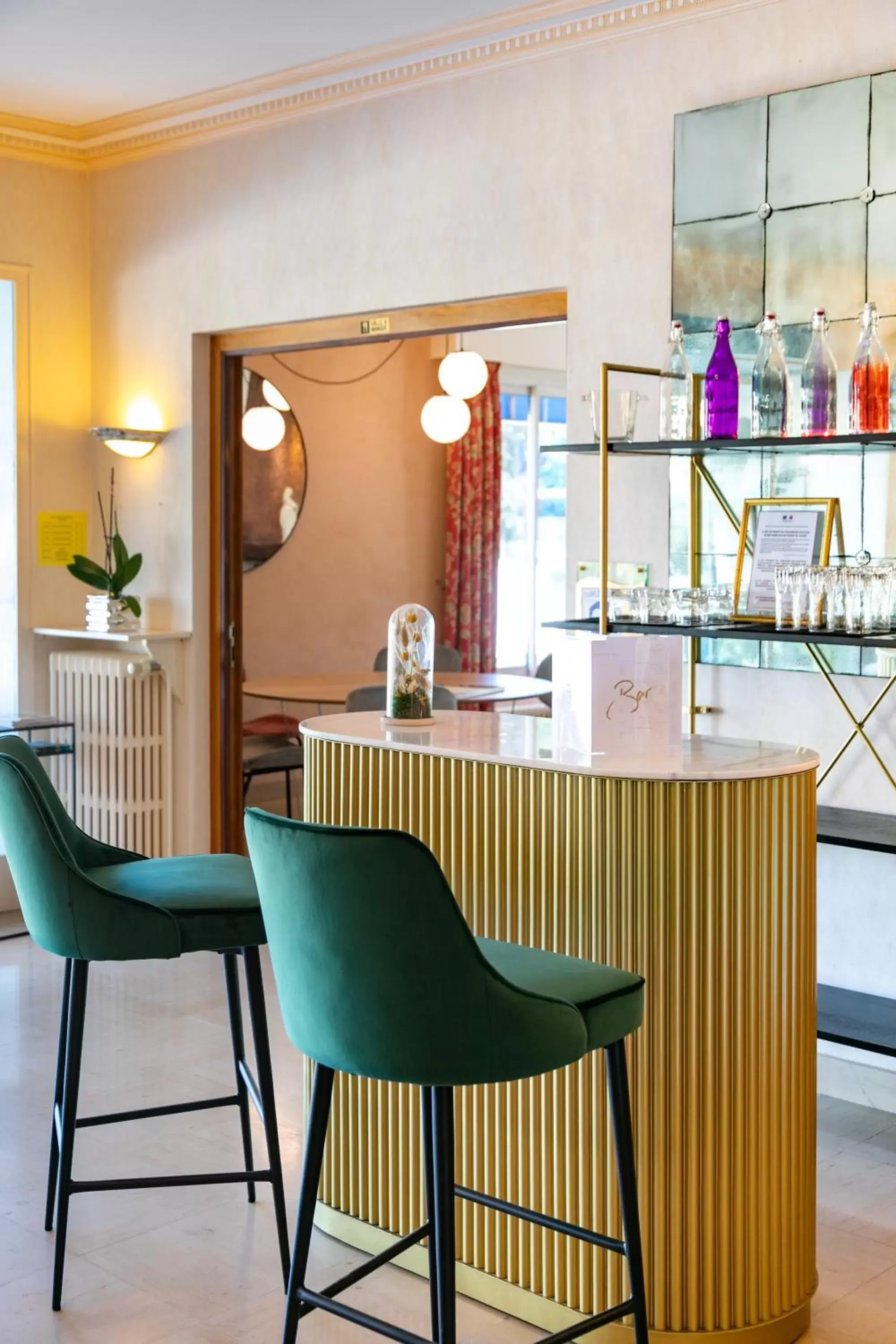 Lounge or bar, Restaurant/Places to Eat in Cit'Hotel Le Logis De Brou