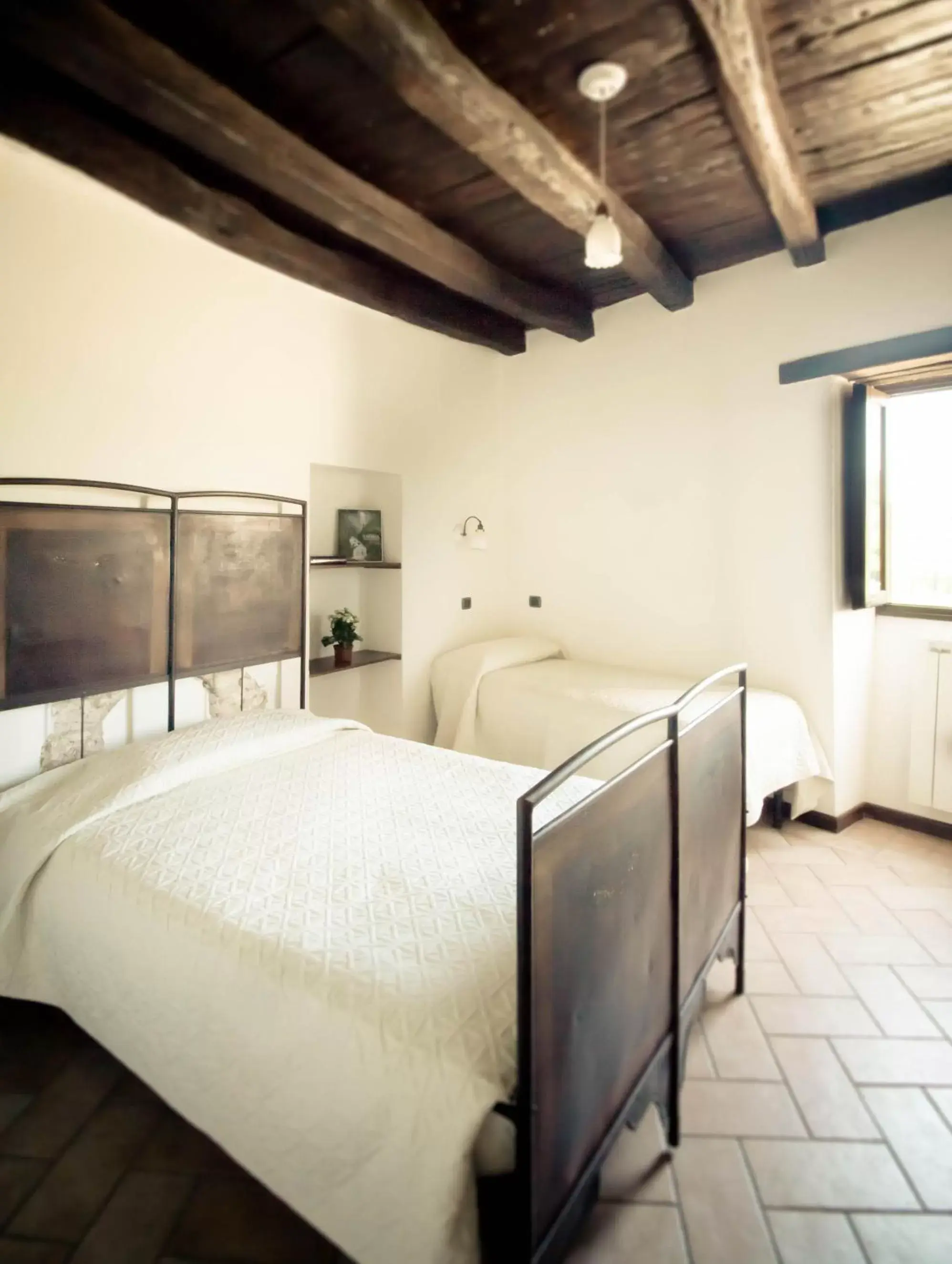 Bedroom, Bed in Borgo San Valentino