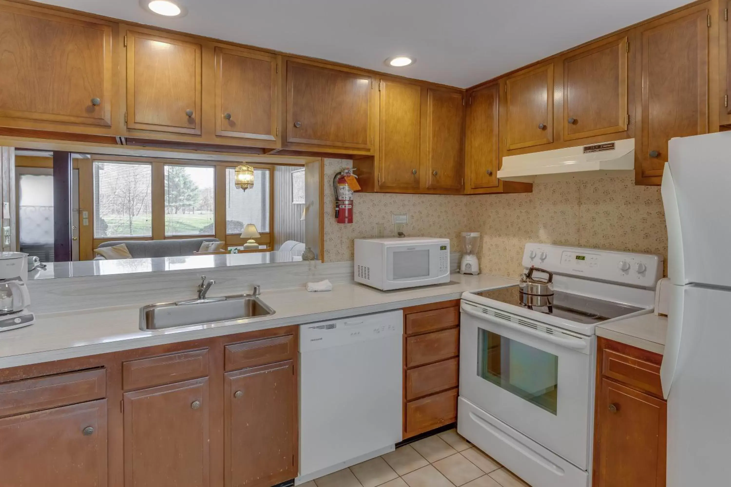 Kitchen or kitchenette, Kitchen/Kitchenette in Stony Court at Bryce Mountain by Capital Vacations