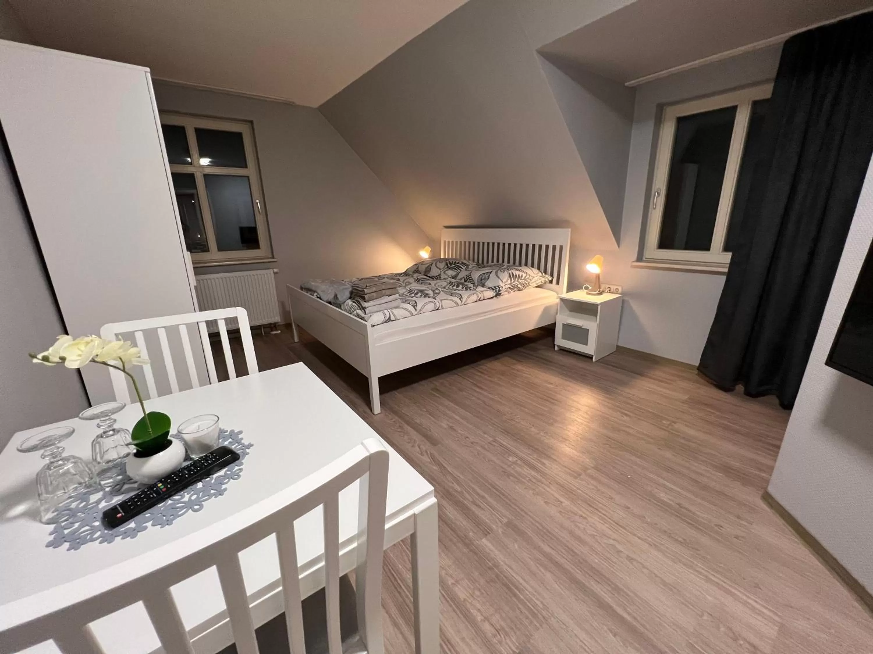 Photo of the whole room, Bed in Hotel am Rathaus Adii