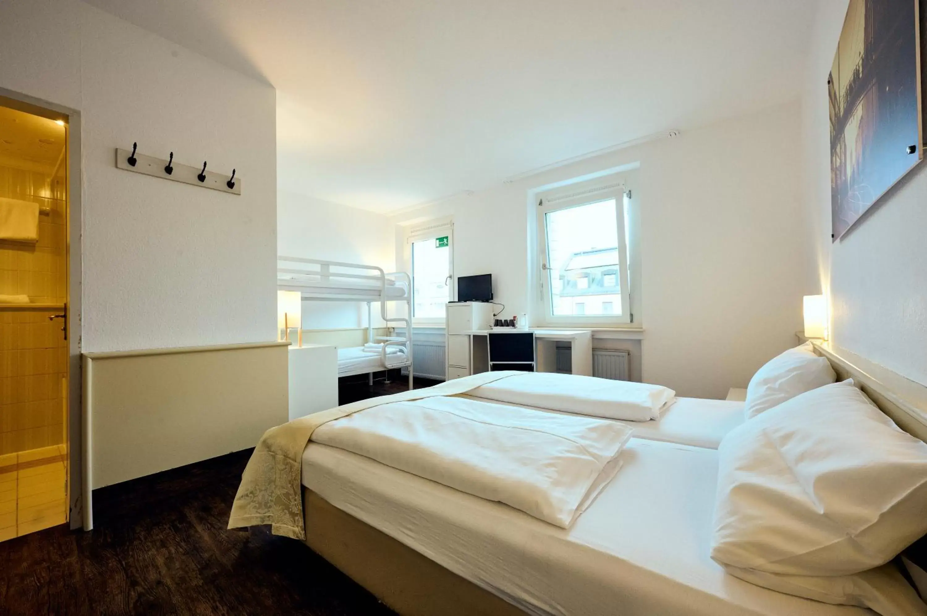 Bed in THE 4YOU Hostel & Hotel Munich