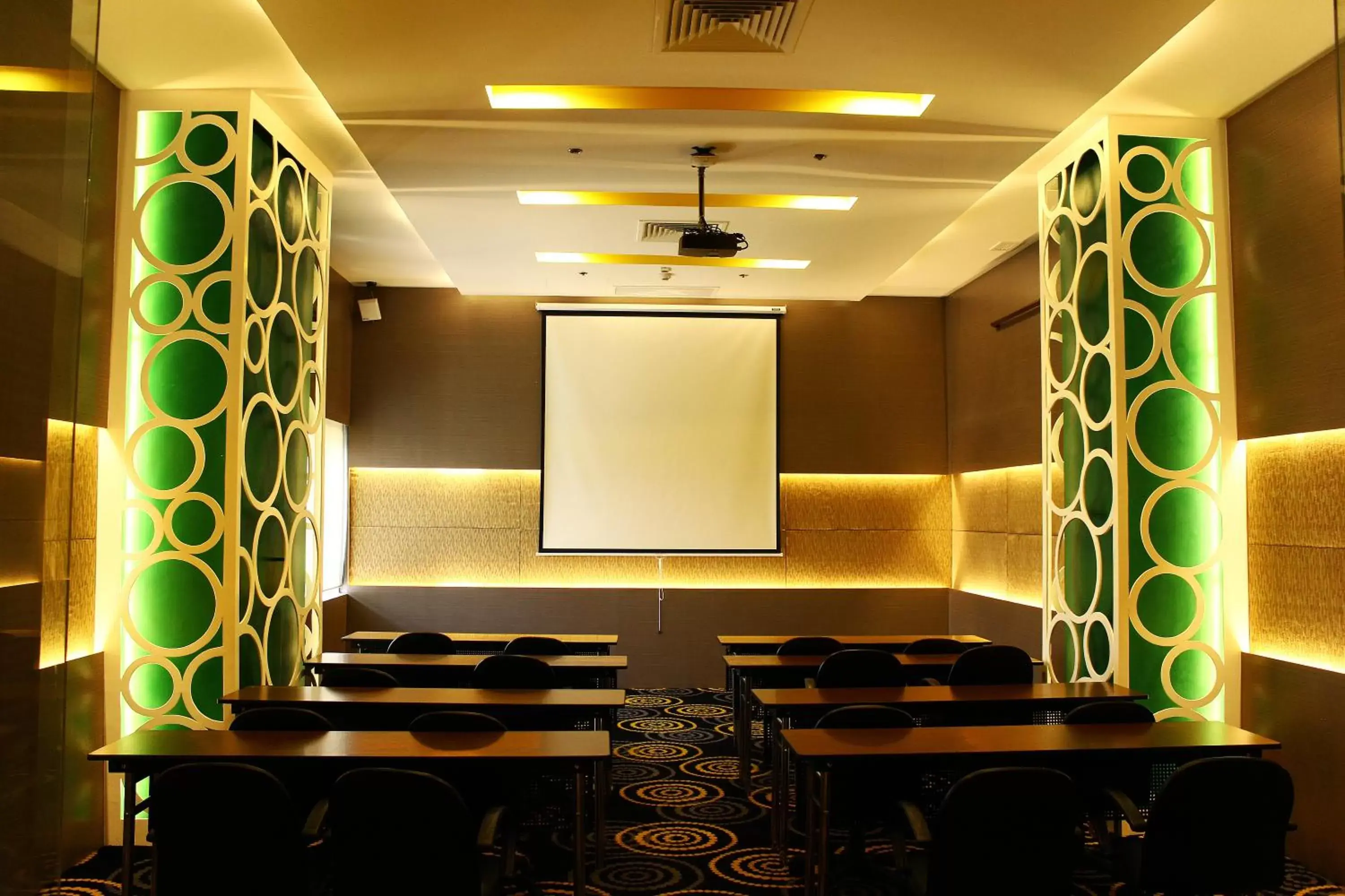 Property building in Go Hotels Butuan Property building in Go Hotels Butuan