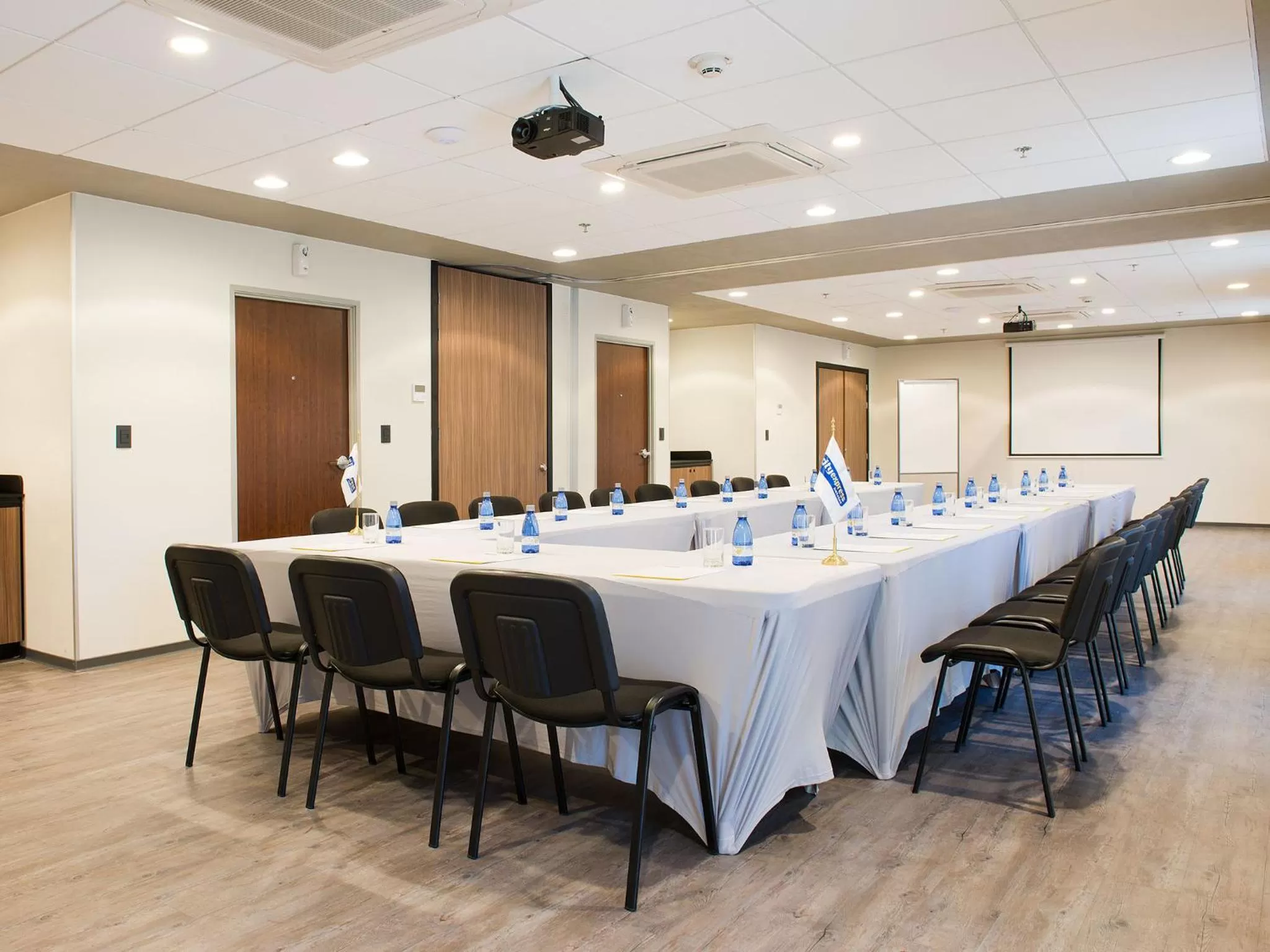 Meeting/conference room in City Express by Marriott Santiago Aeropuerto