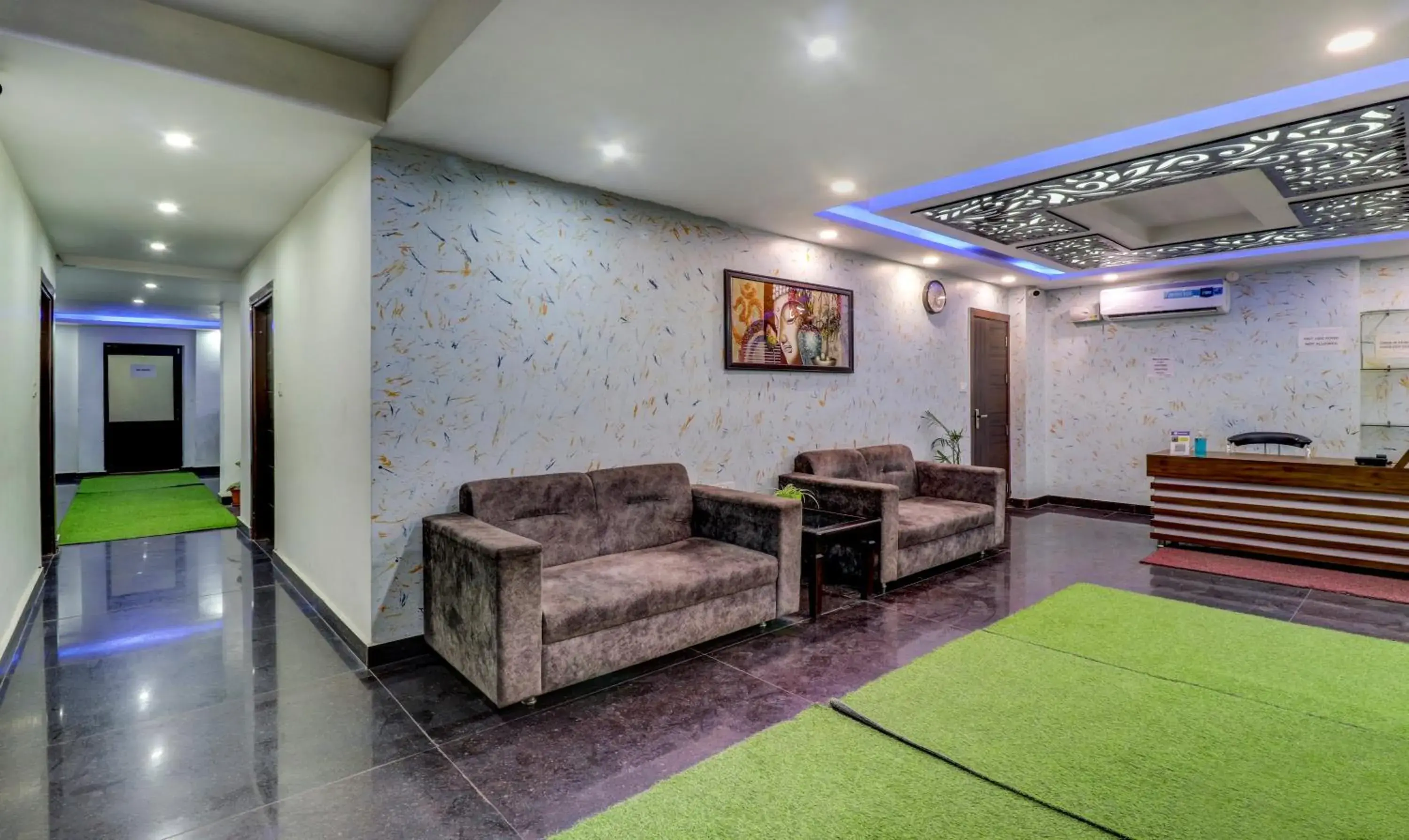 Lobby or reception in Itsy Hotels NV, Tapovan Lobby or reception in Itsy Hotels NV, Tapovan