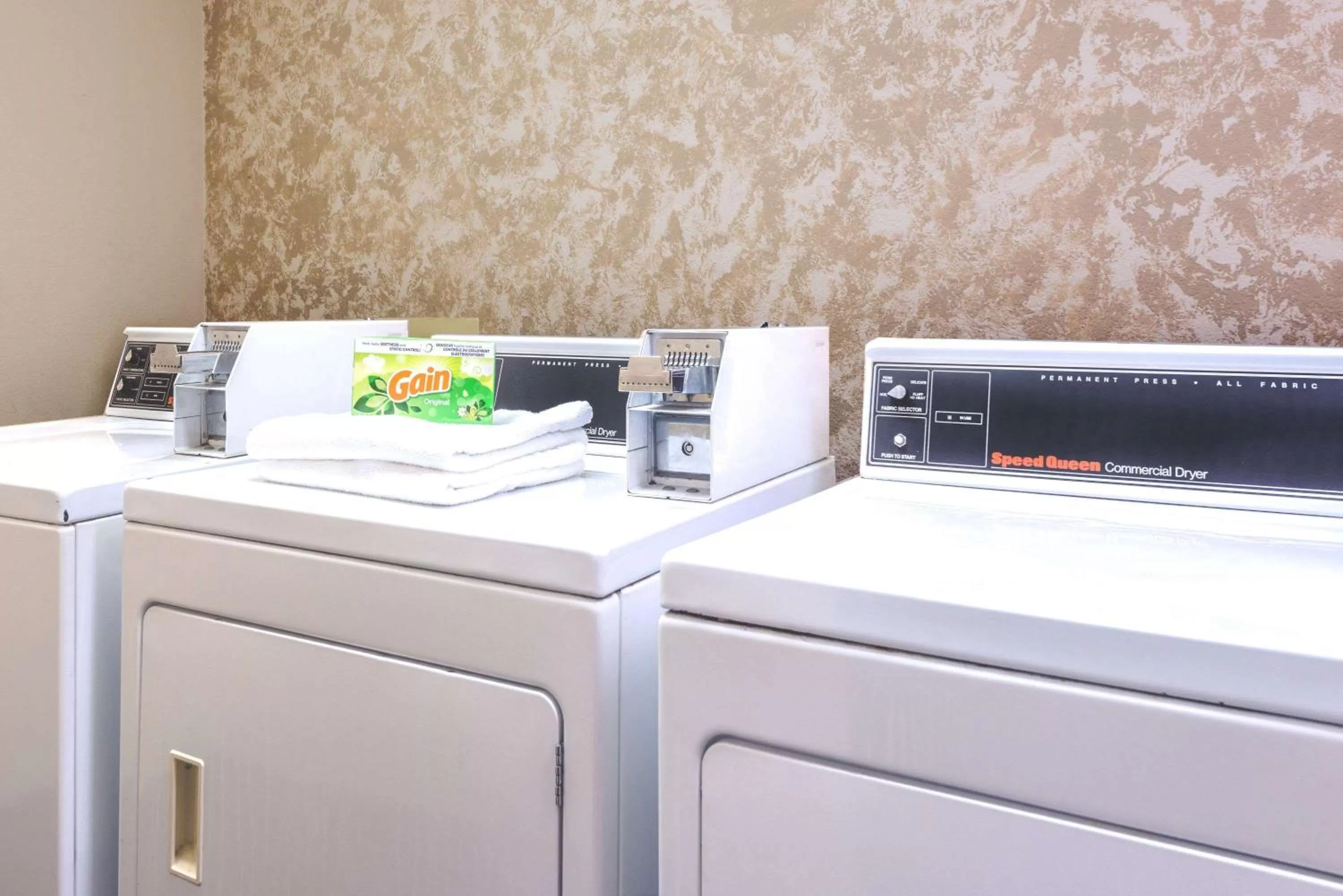 On site in Super 8 by Wyndham Potosi