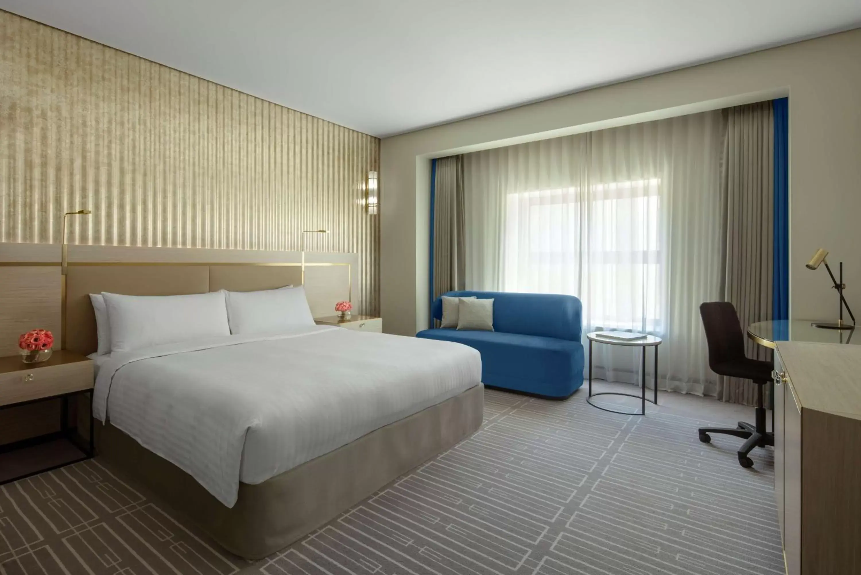 Photo of the whole room, Bed in Radisson Blu Plaza Hotel Sydney