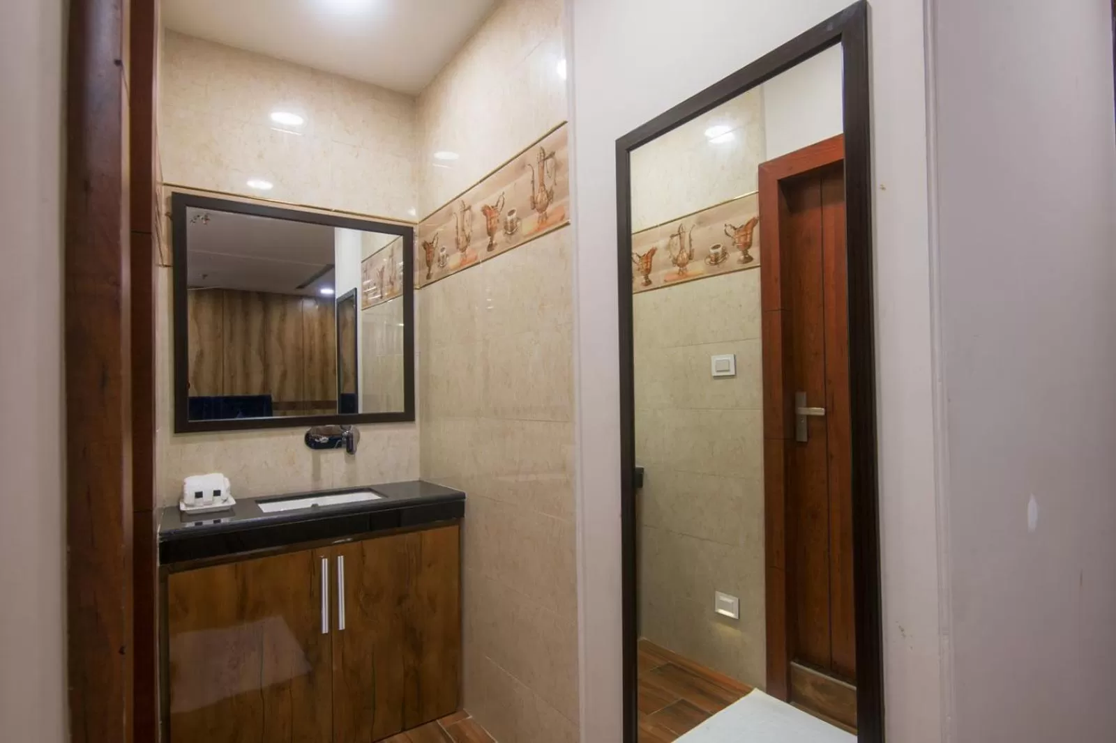 Bathroom in Shivaay Morex- A Vegetarian Hotel