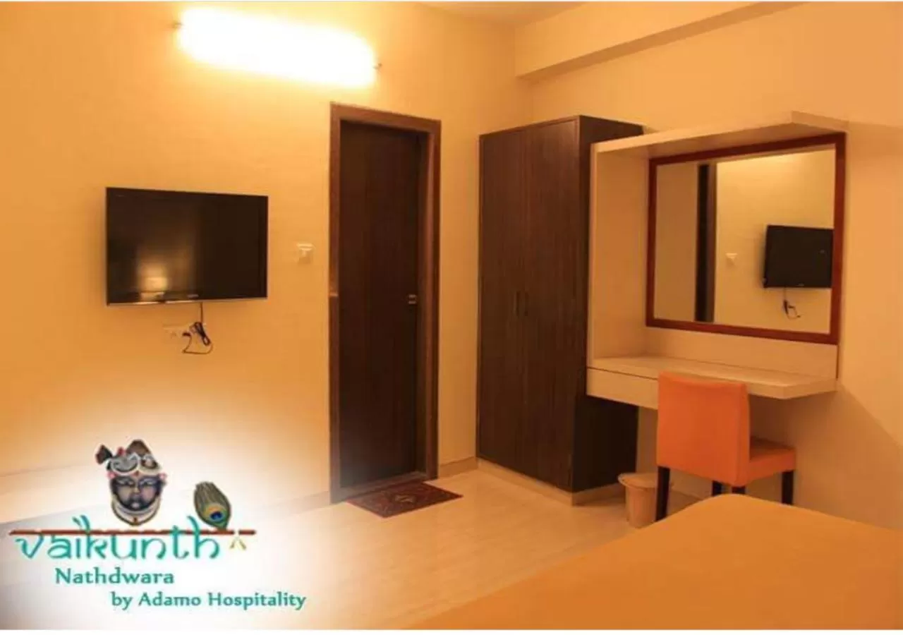 Photo of the whole room, Bed in Hotel Vaikunth By Adamo