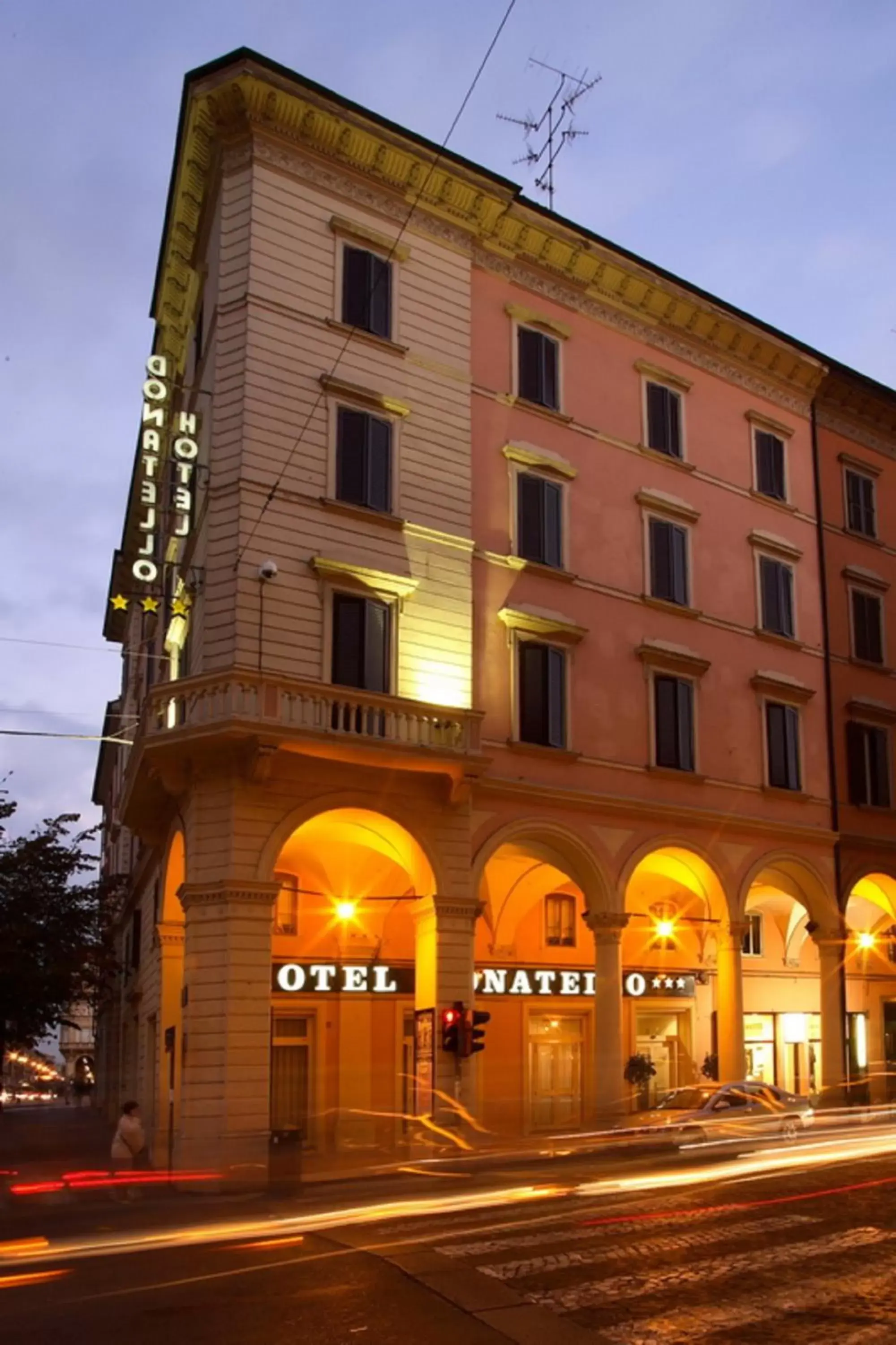 Facade/entrance, Property Building in Hotel Donatello