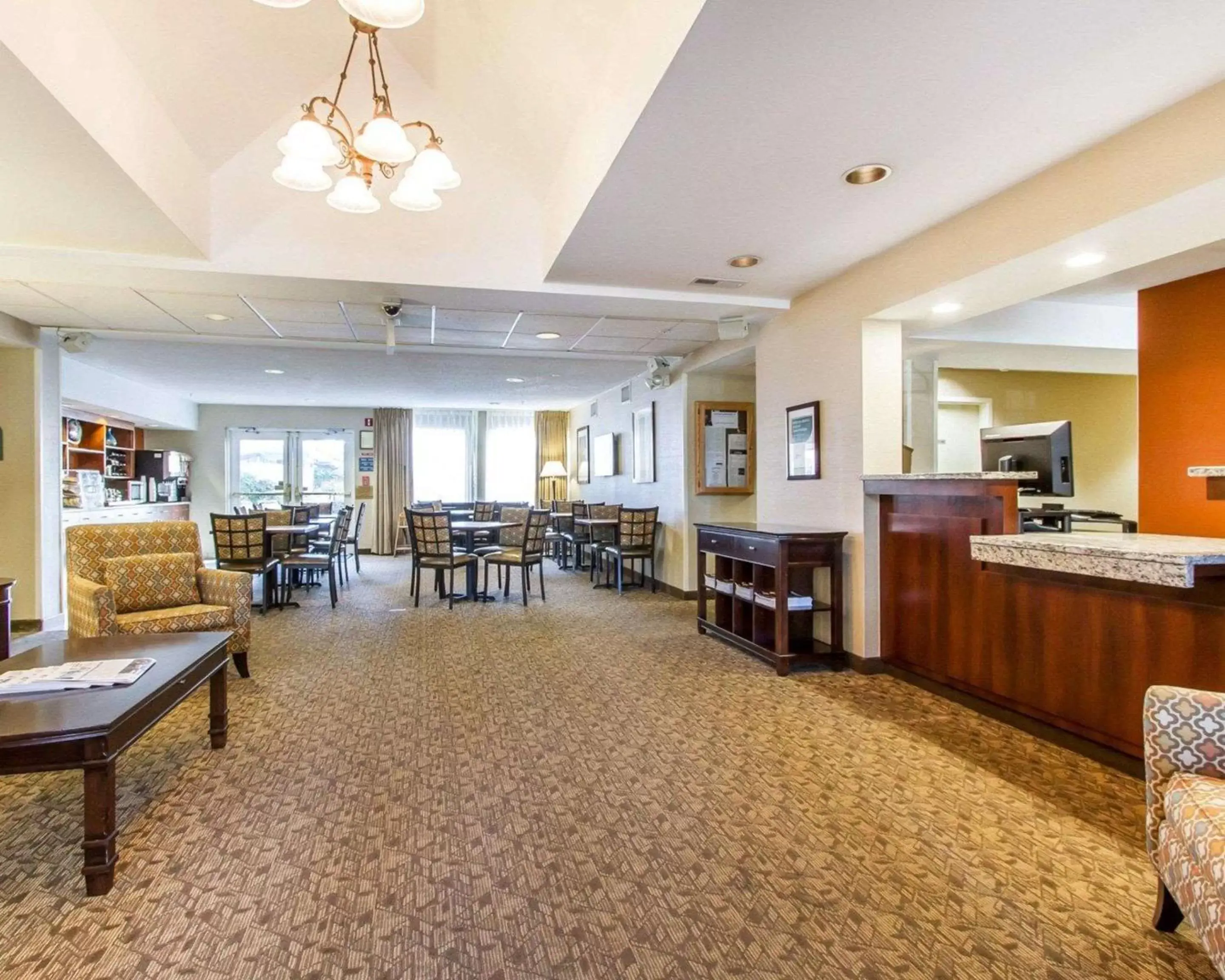 Lobby or reception, Restaurant/Places to Eat in MainStay Suites Brentwood-Nashville