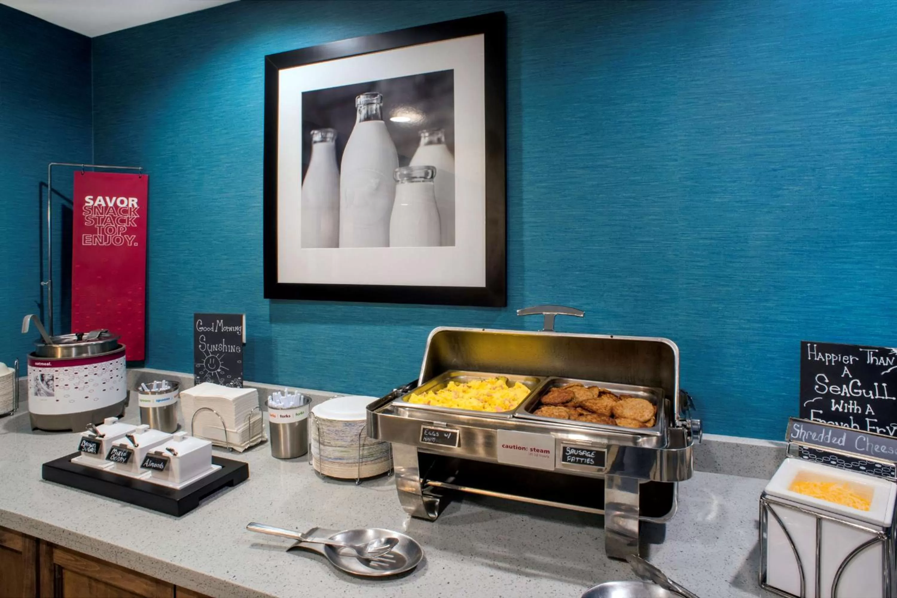 Dining area in Hampton Inn Gulf Shores