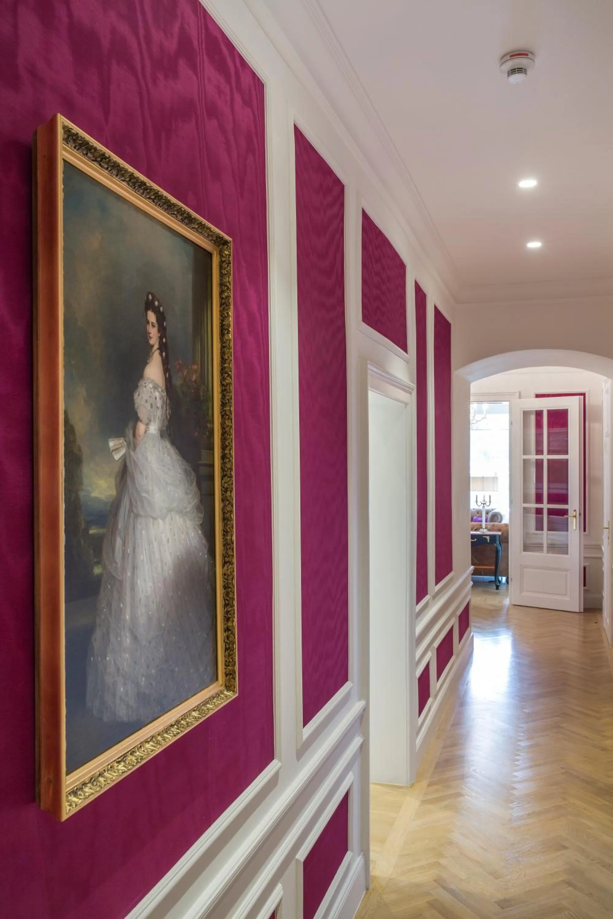 Decorative detail in Schloß Schönbrunn Grand Suite