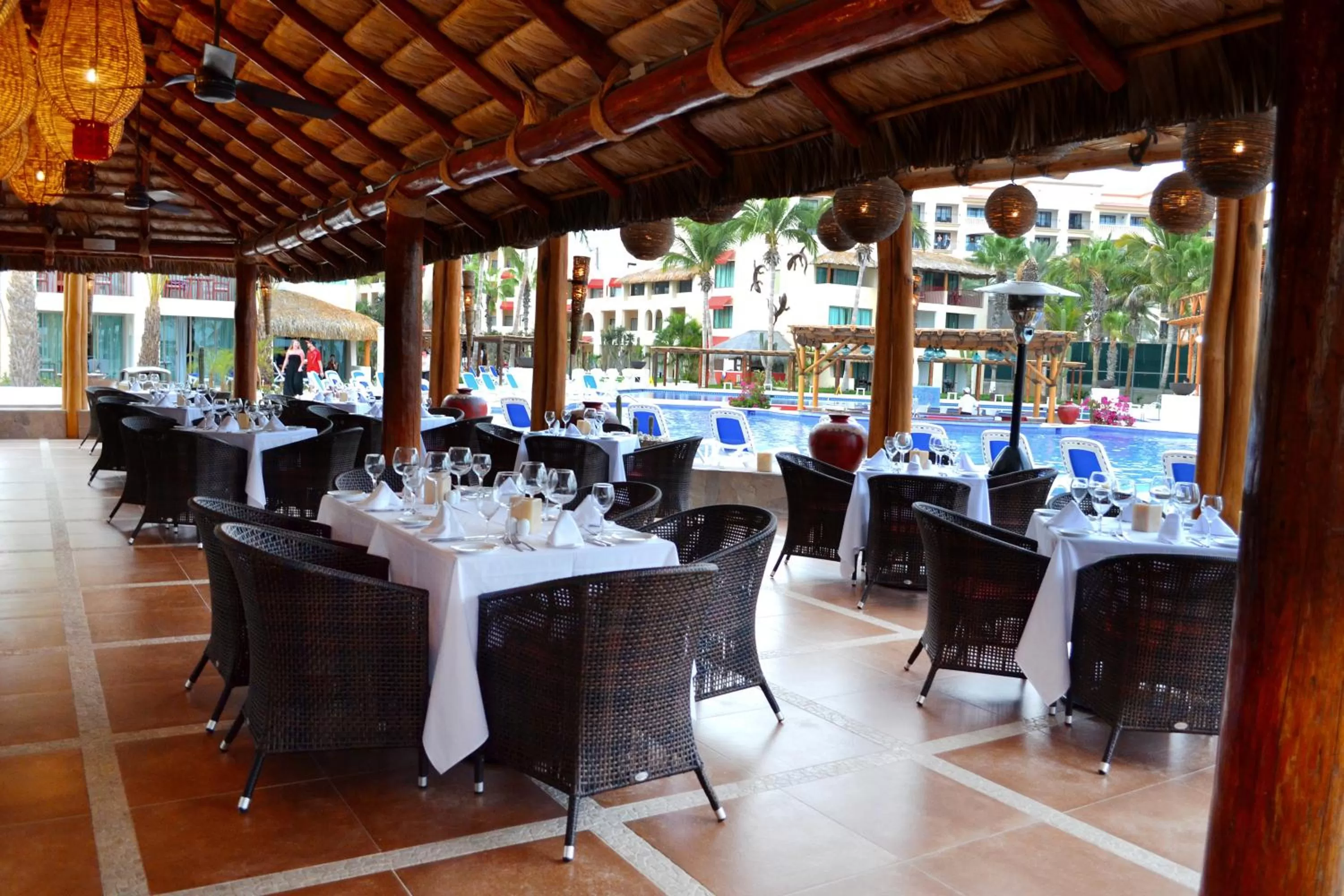 Restaurant/places to eat in Grand Decameron Los Cabos, A Trademark All-Inclusive Resort