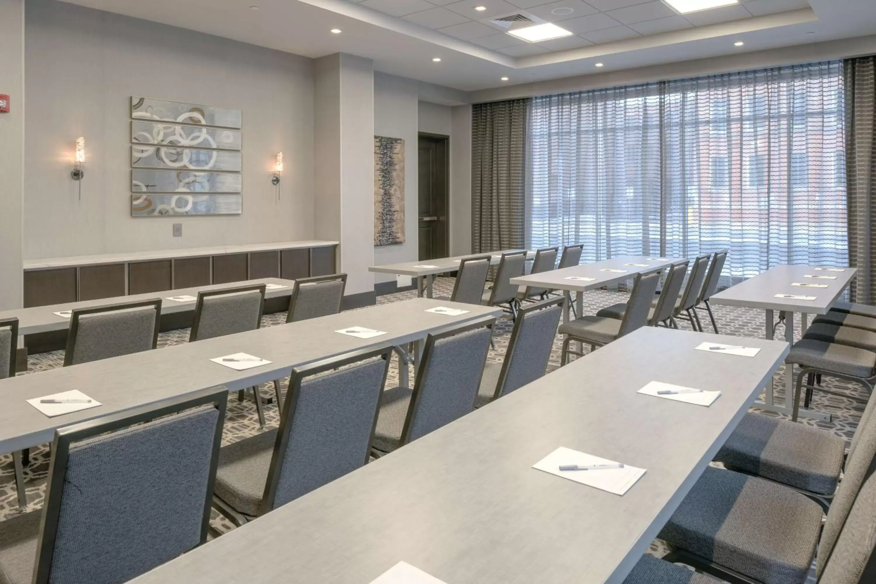 Meeting/conference room in Hampton Inn & Suites-Worcester, MA