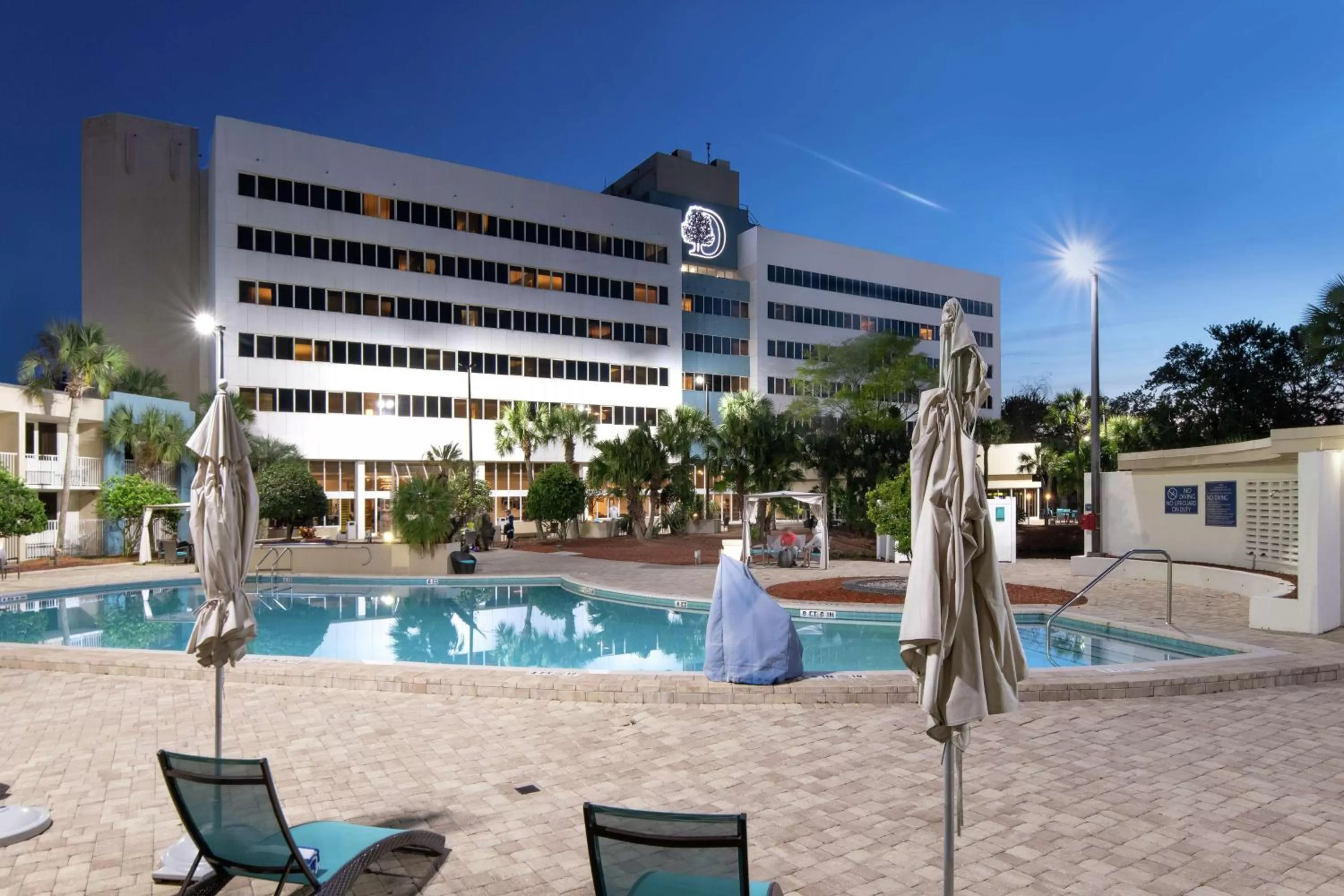 Pool view in DoubleTree by Hilton Hotel Jacksonville Airport