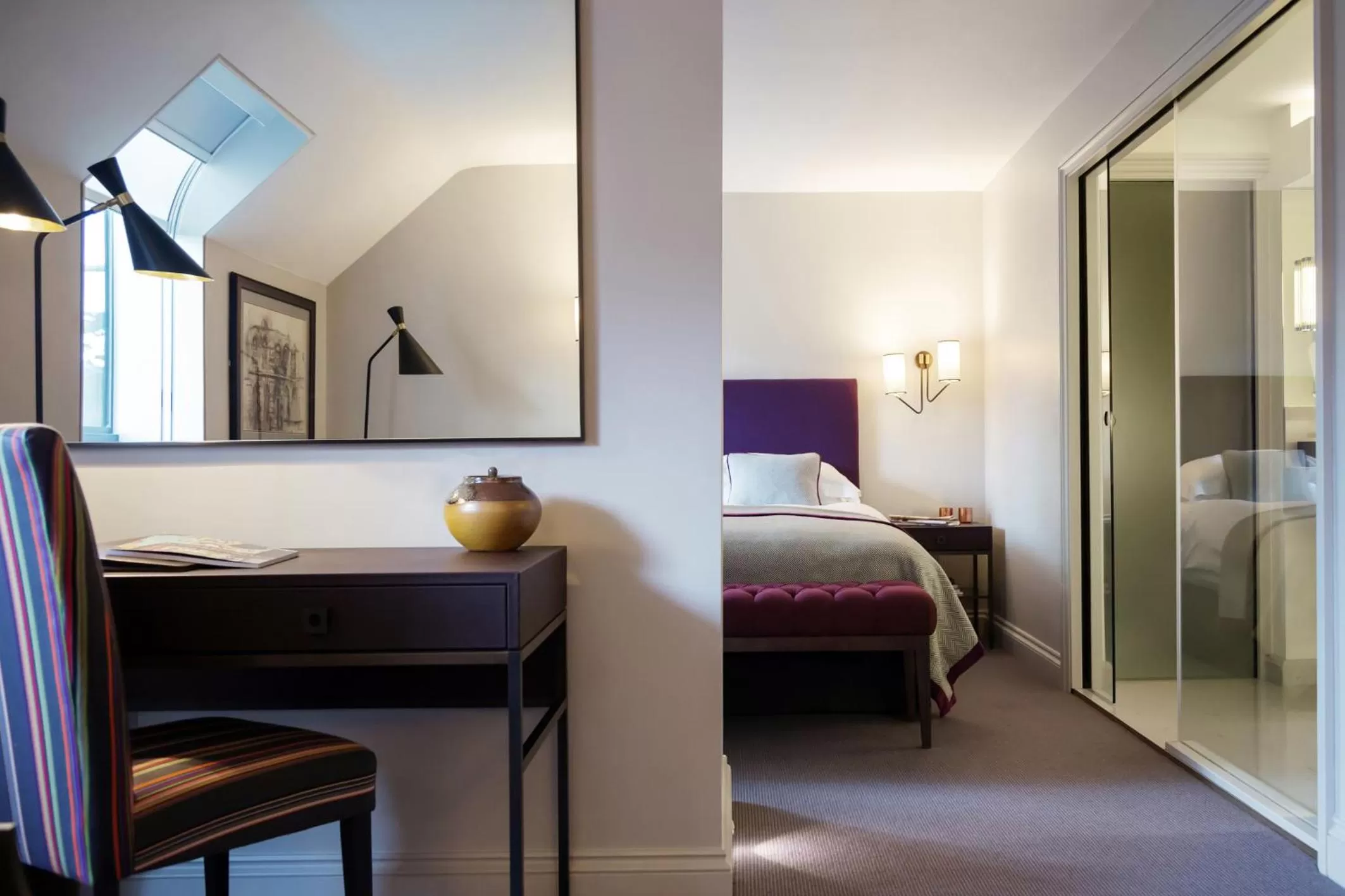 Bed in Old Parsonage Hotel