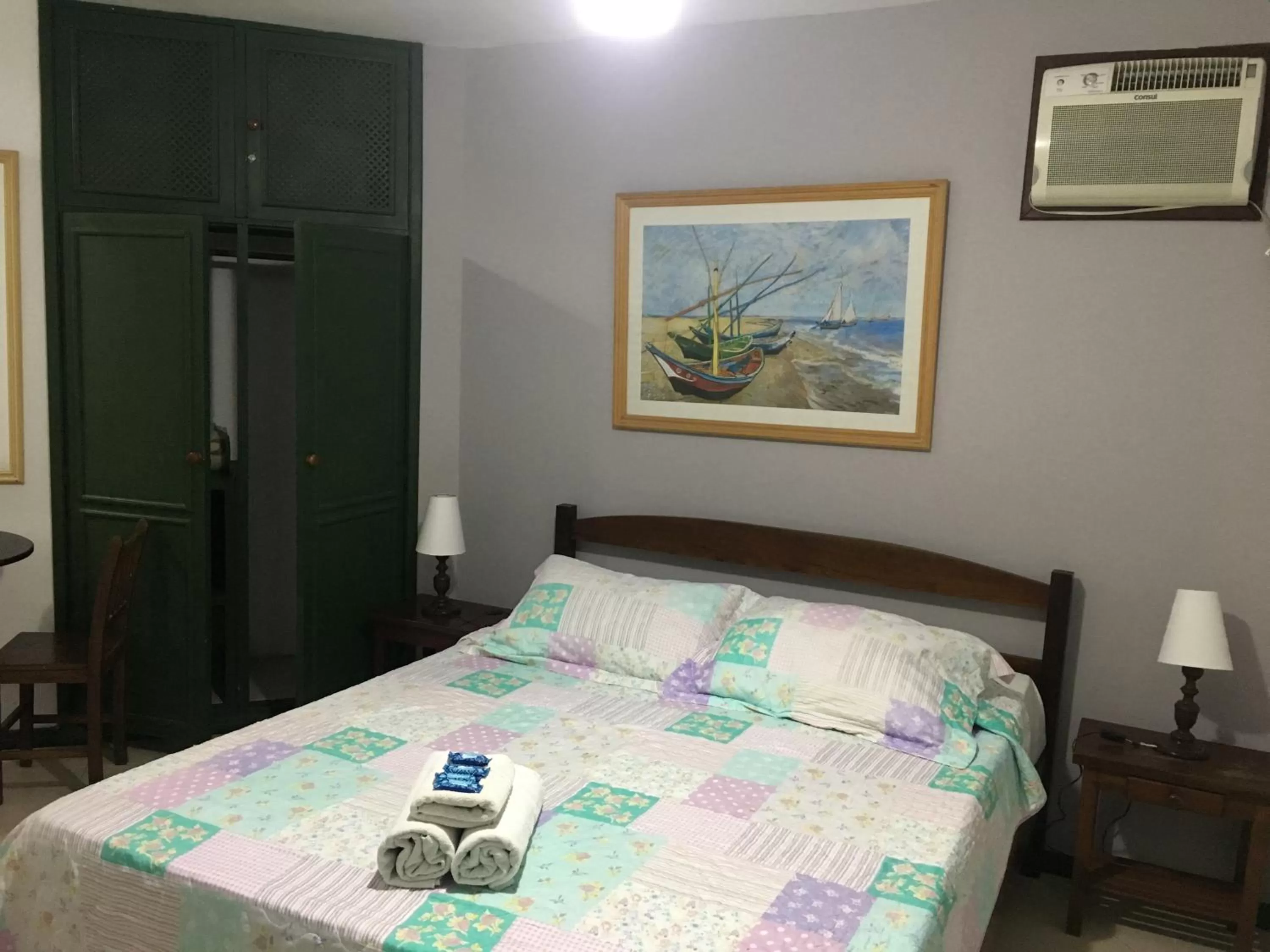 Photo of the whole room, Bed in Pousada Saint Germain