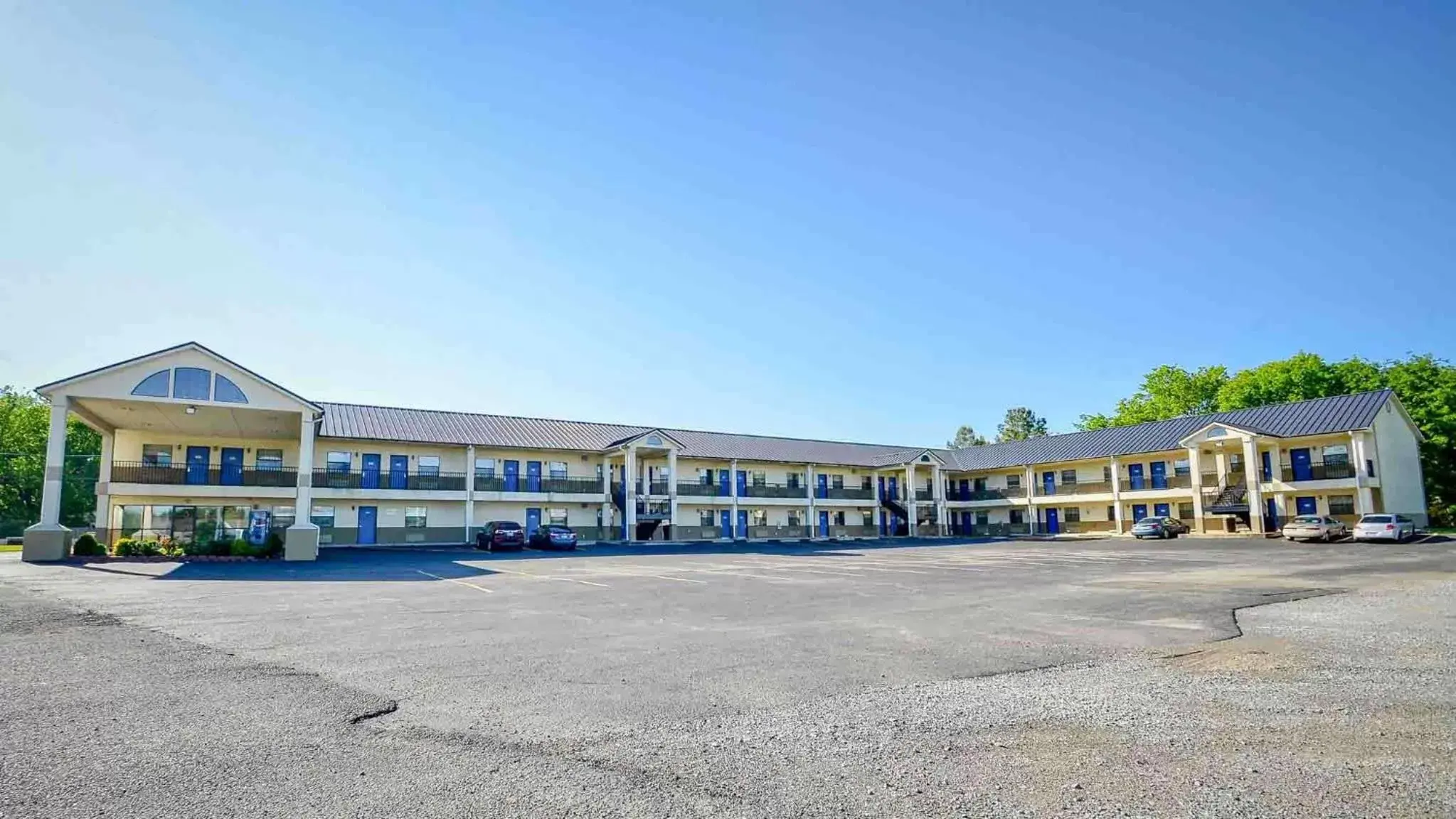 Property Building in Motel 6-Atoka, OK