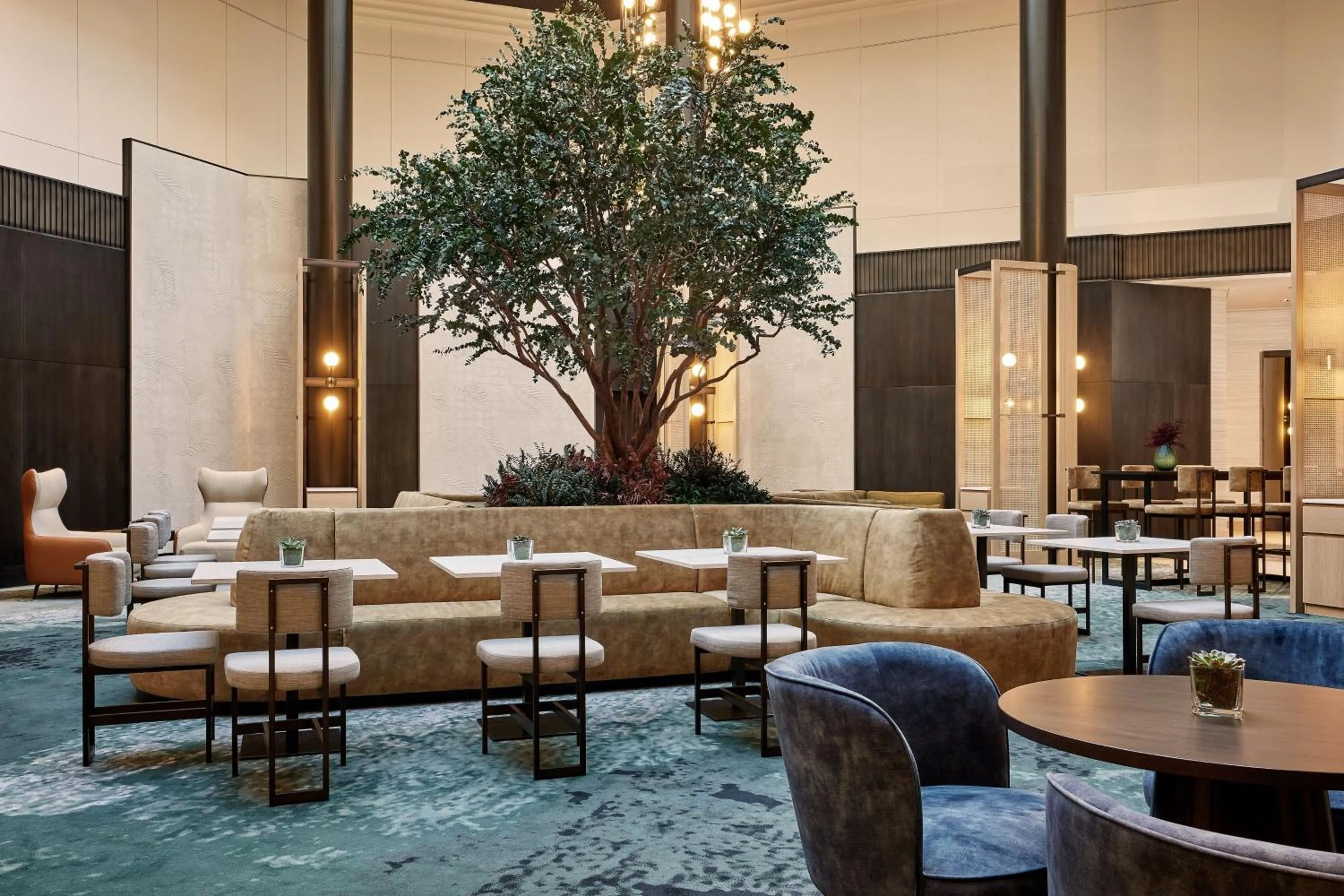 Restaurant/places to eat in The Westin Grand Frankfurt