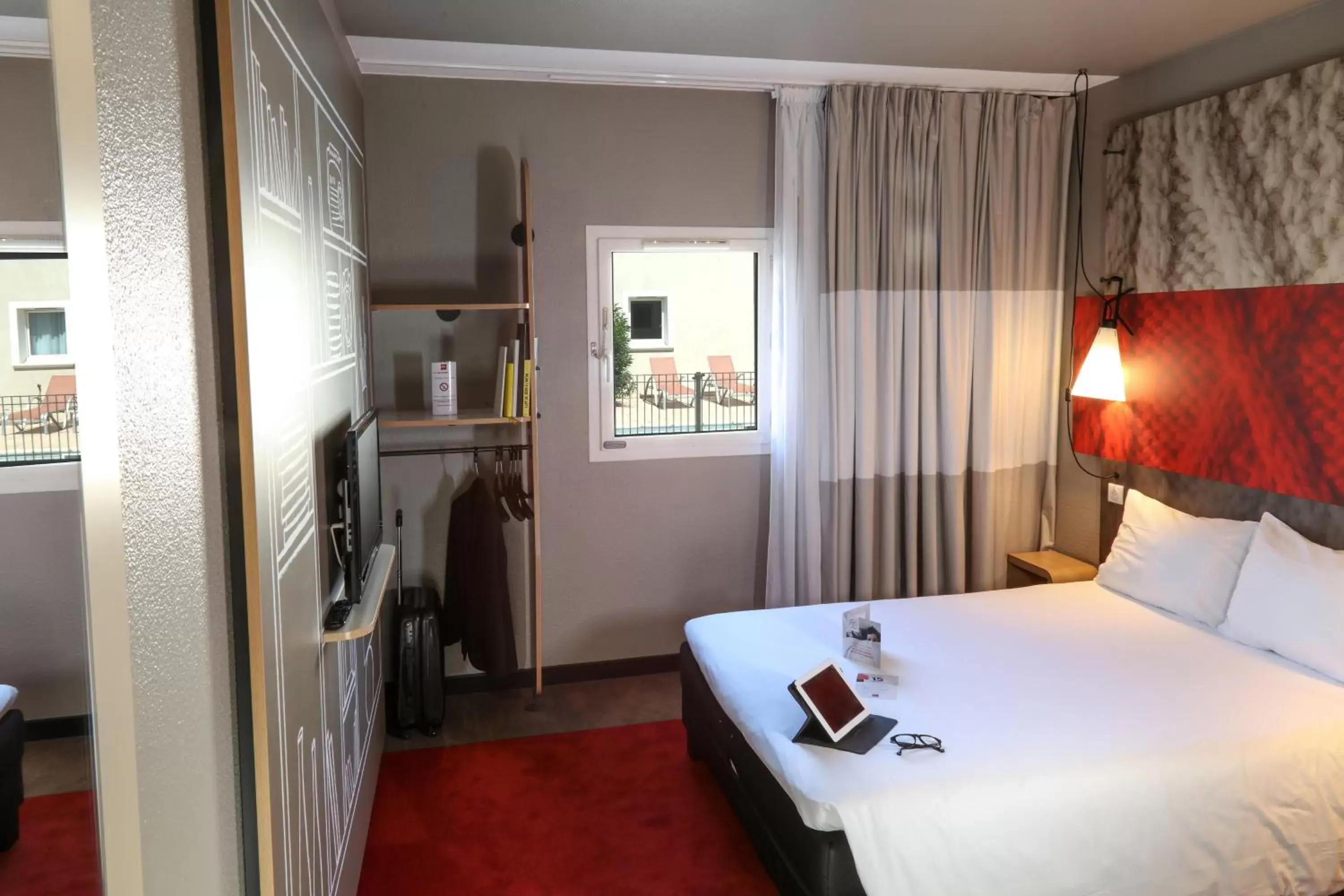 Family, Bed in ibis Orange Sud Family, Bed in ibis Orange Sud