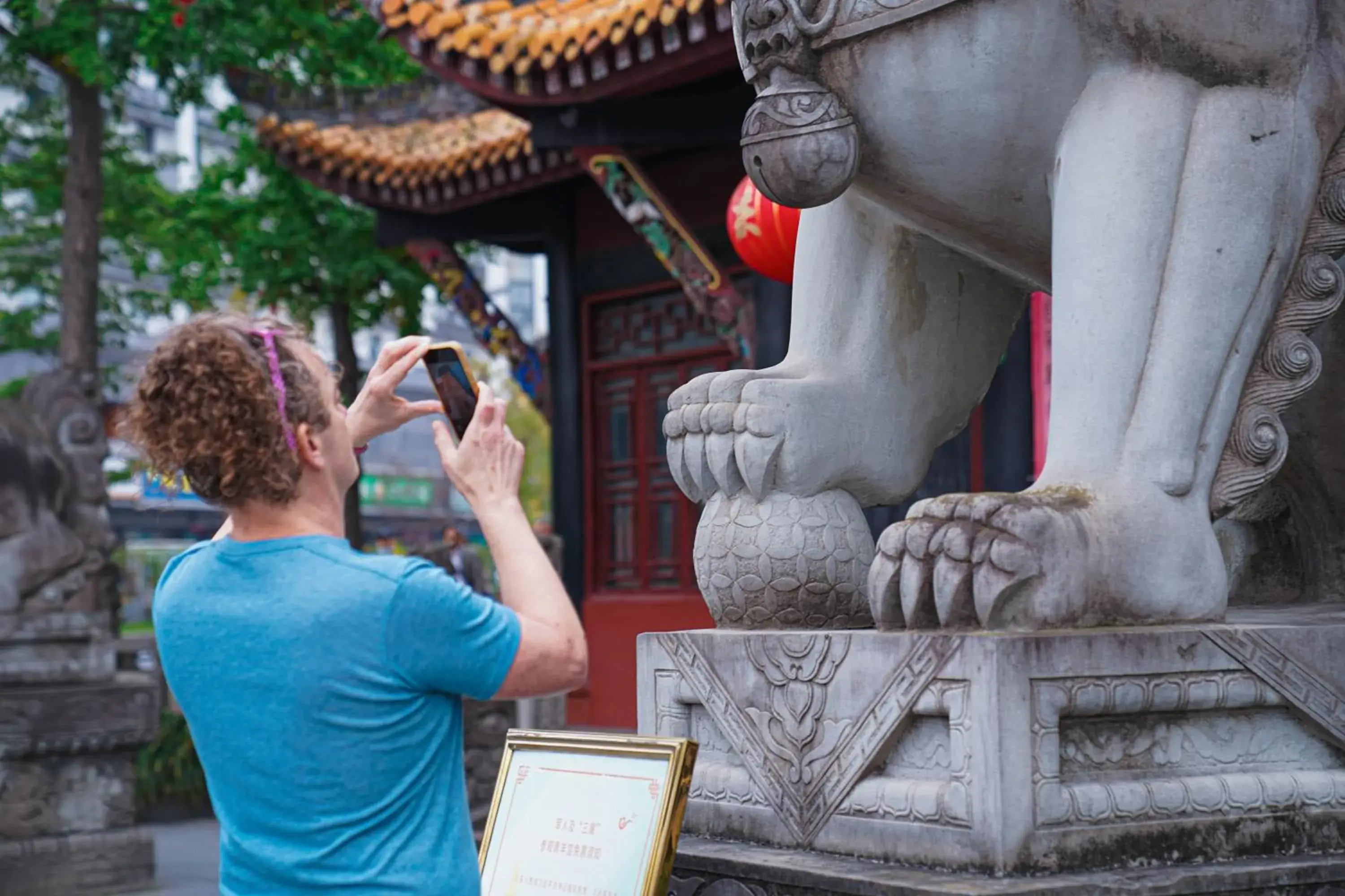 Hiking in Chengdu Mix Hostel Backpackers