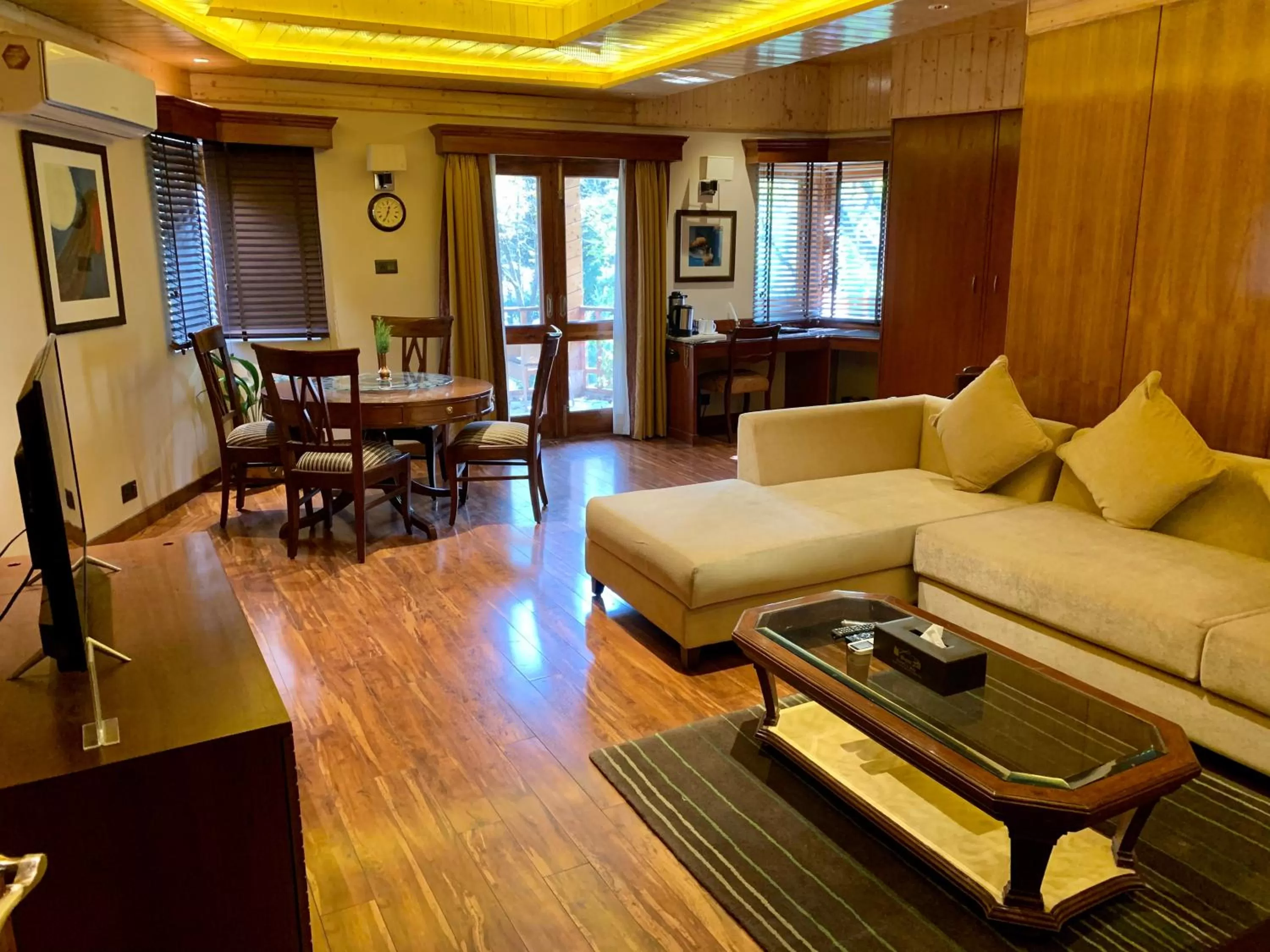Living room in Span Resort and Spa, Manali