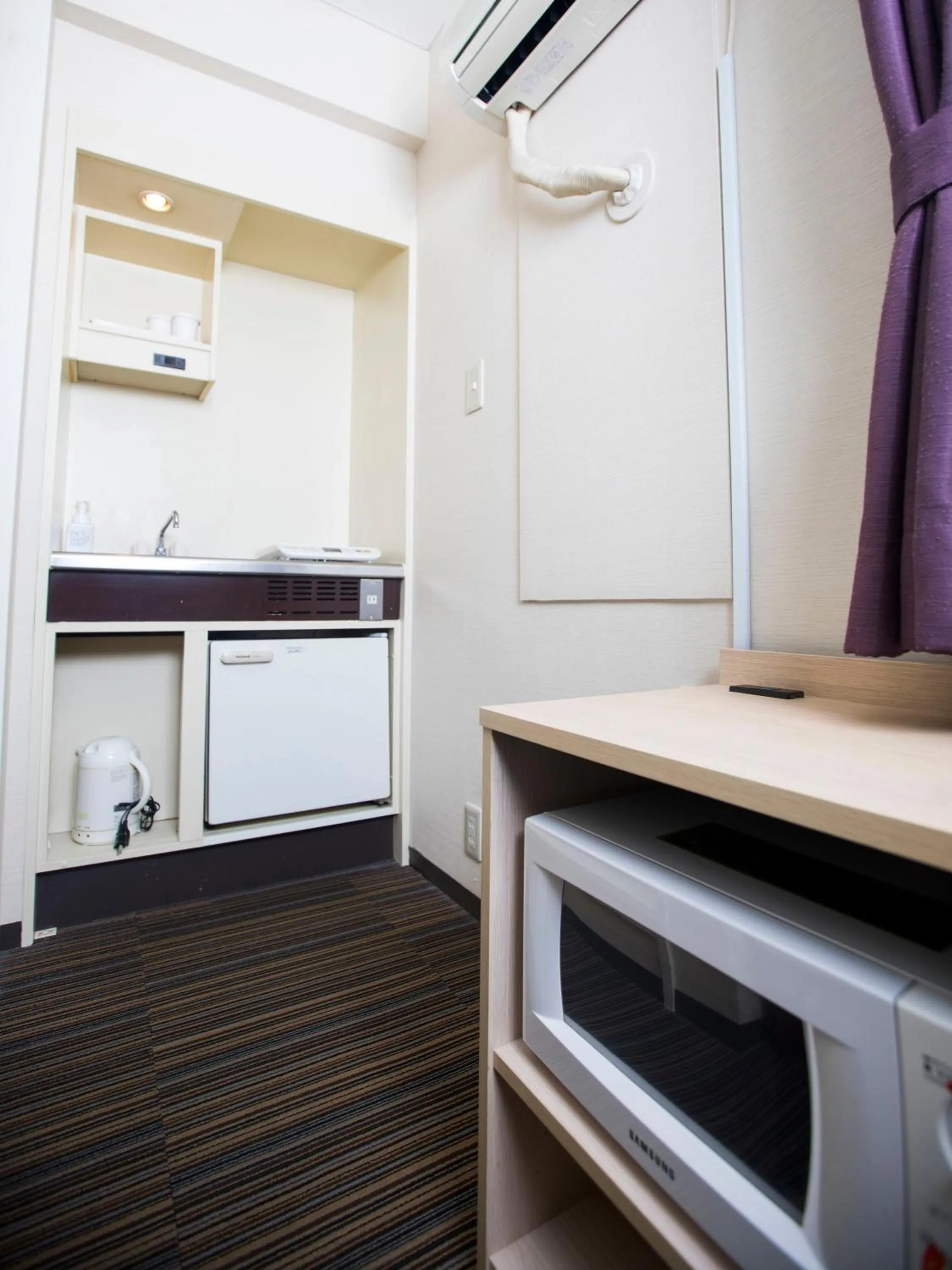 Kitchen or kitchenette in FLEXSTAY INN Shinagawa