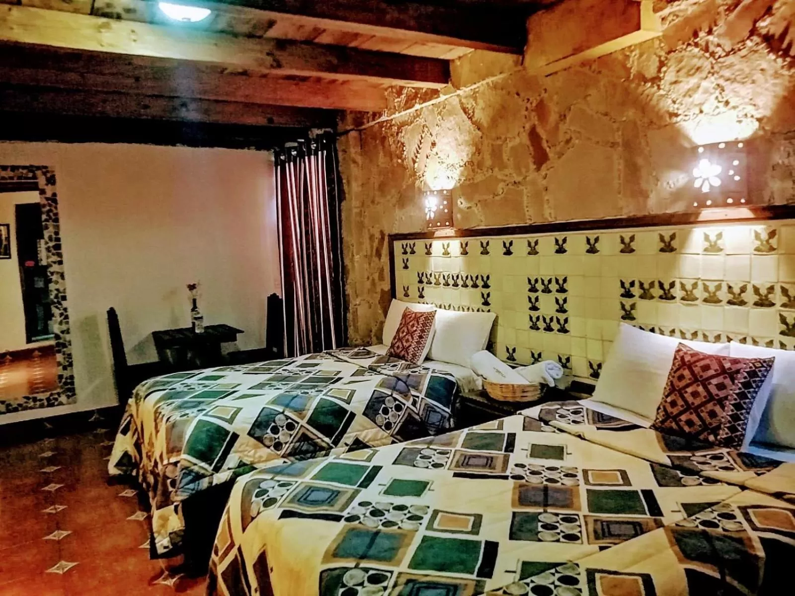 Twin Room in Hotel & Cava La Parroquia