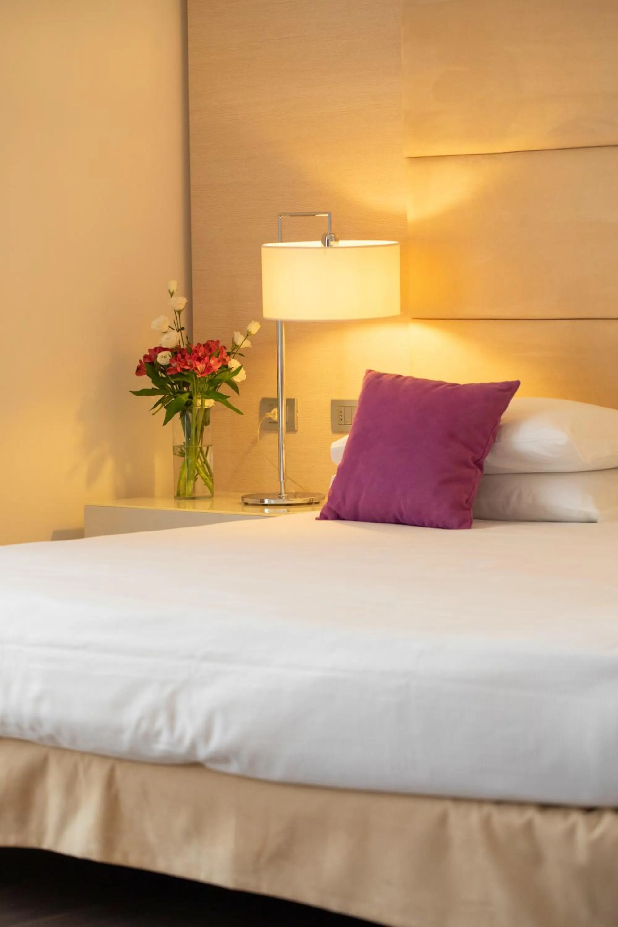 Bedroom, Bed in Laguna Palace Hotel Grado