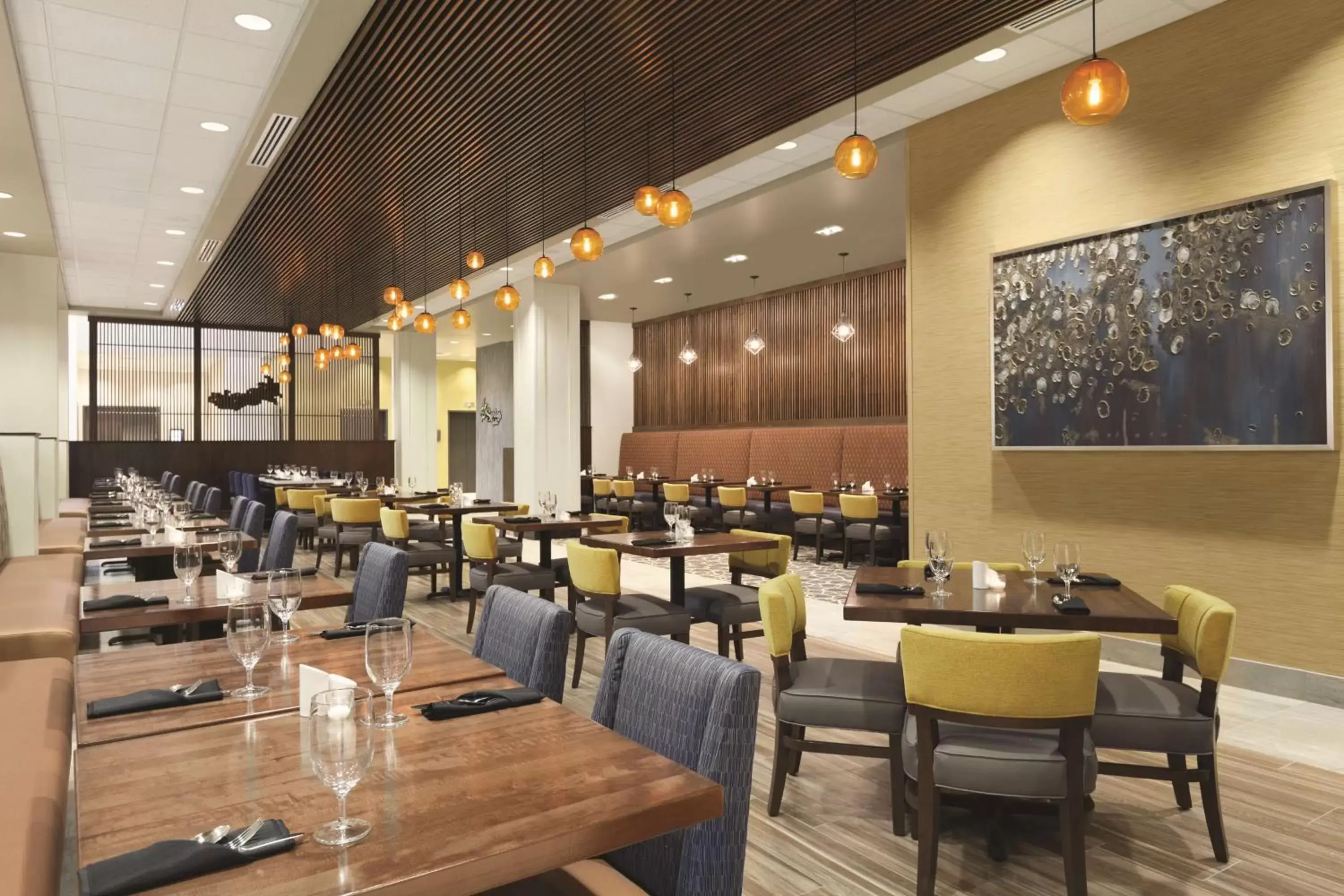 Restaurant/Places to Eat in Embassy Suites Portland/Hillsboro