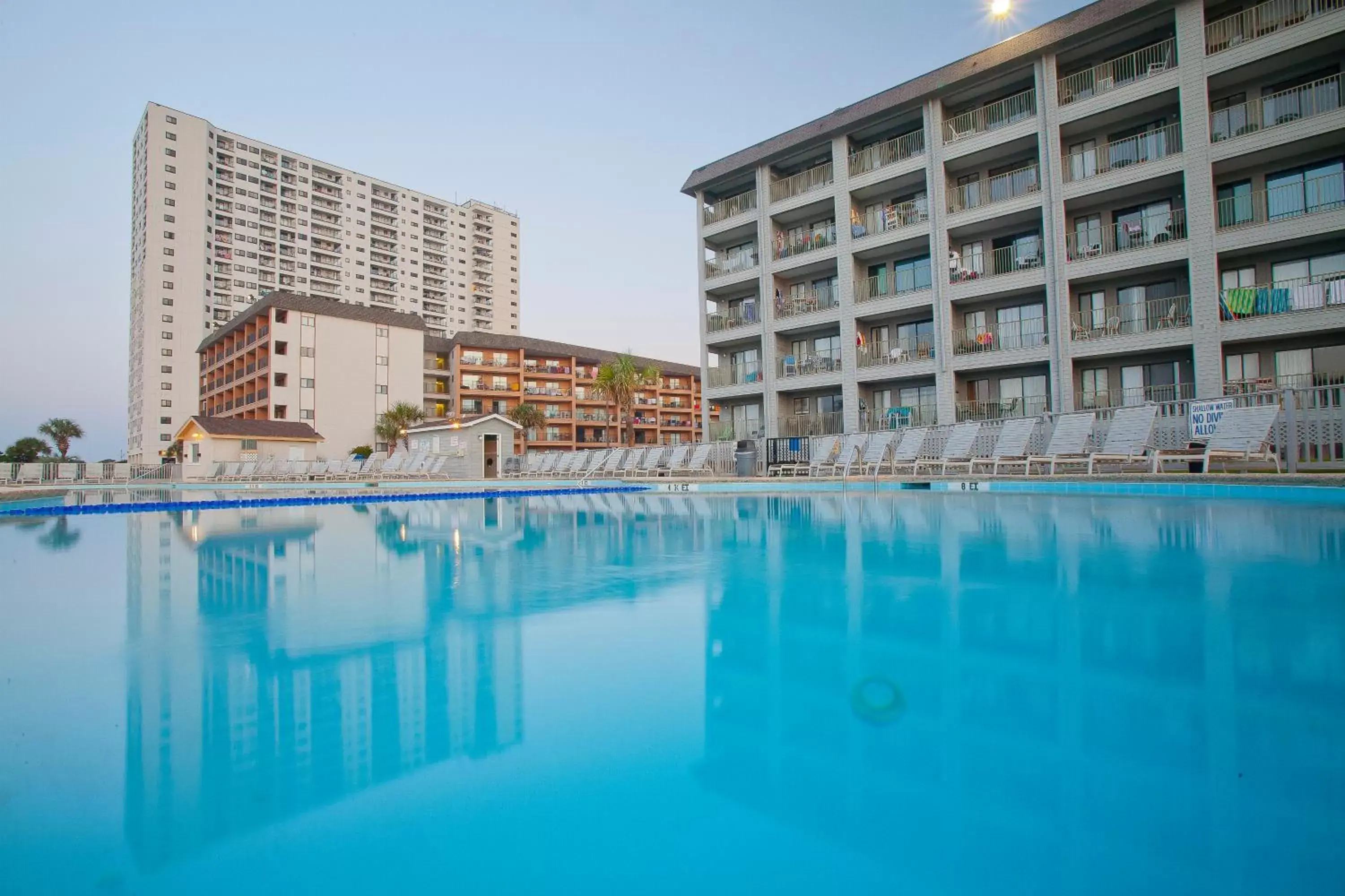 Property building, Swimming Pool in Myrtle Beach Resort