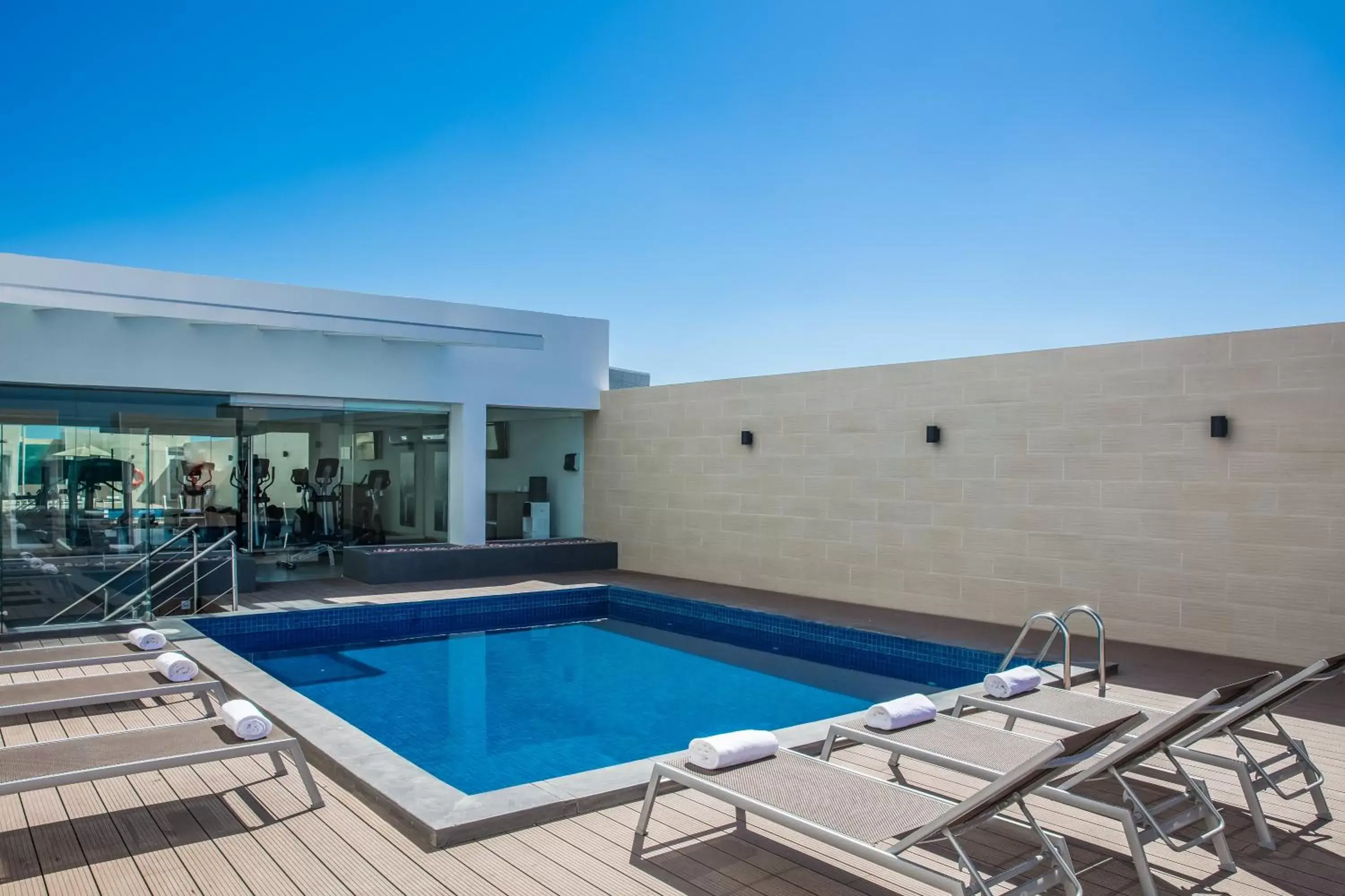 Swimming pool in Fiesta Inn Los Mochis Swimming pool in Fiesta Inn Los Mochis