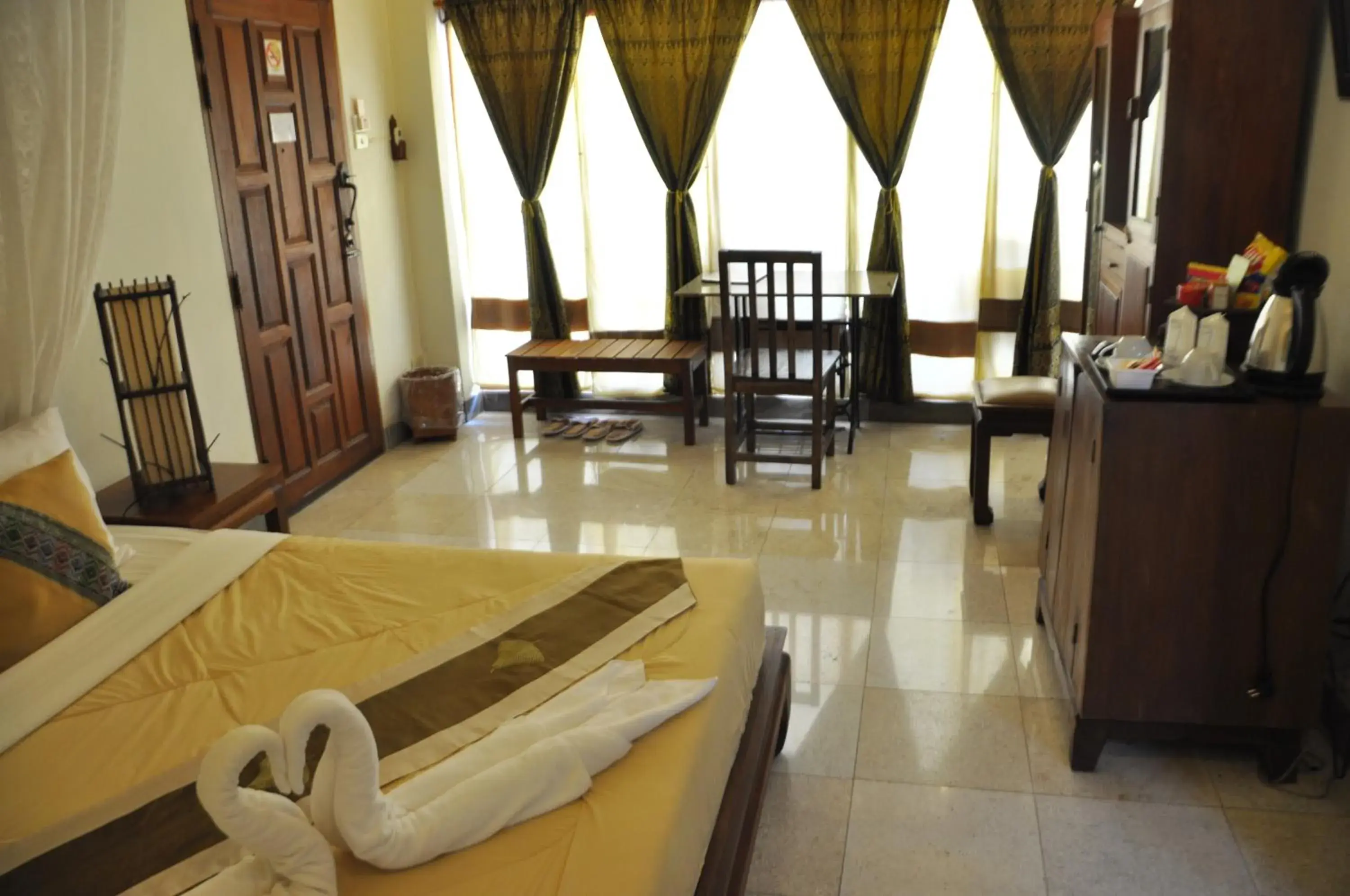 Bedroom, Seating Area in Ruean Thai Hotel