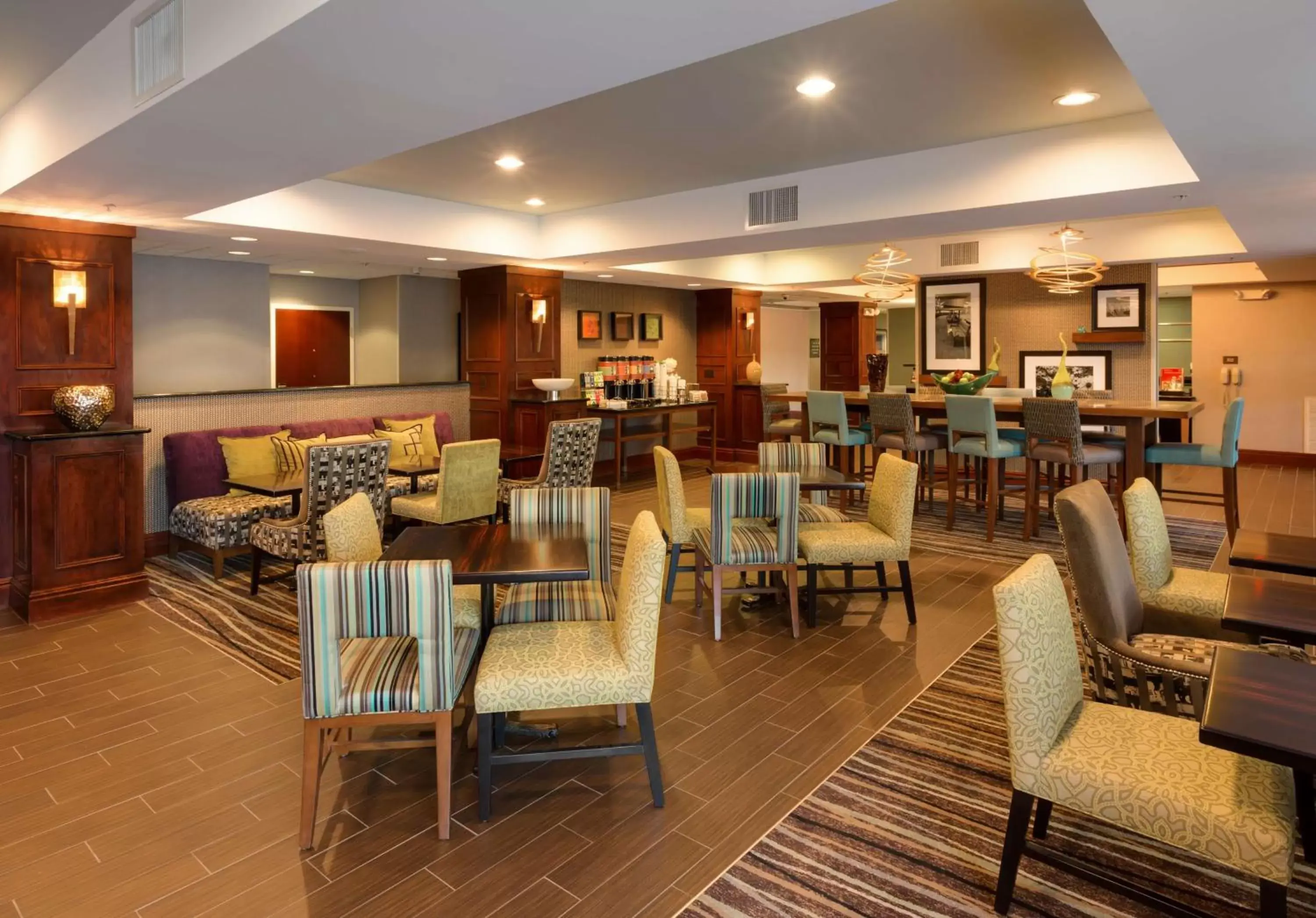 Breakfast, Restaurant/Places to Eat in Hampton Inn South Plainfield-Piscataway